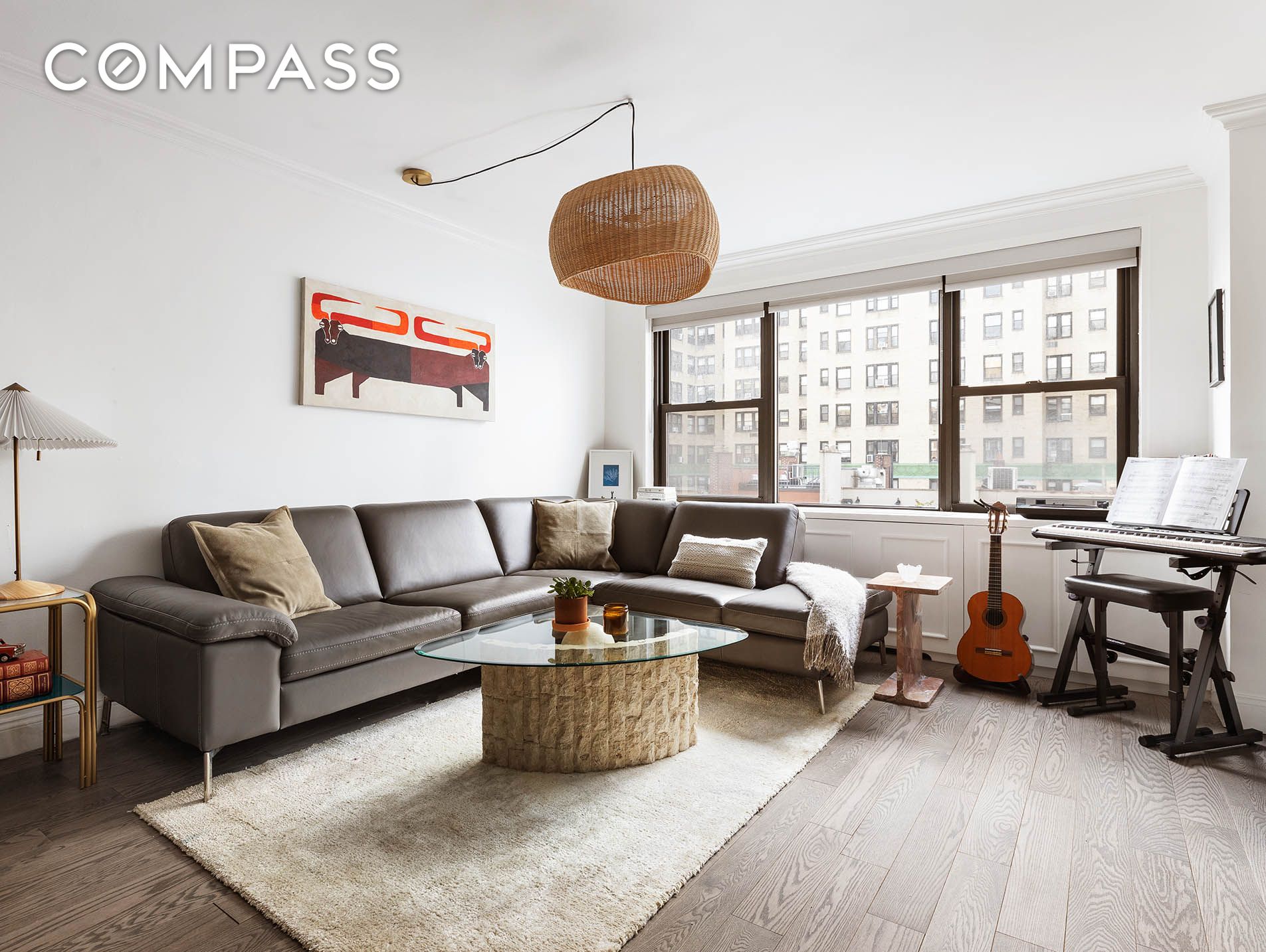 #4 photo, 301 E 69th Street, Lenox Hill , NY 10021