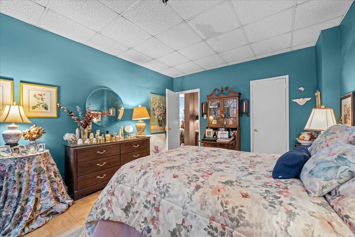 #10 photo, 3200 NETHERLAND Avenue, Central Riverdale , NY 10463