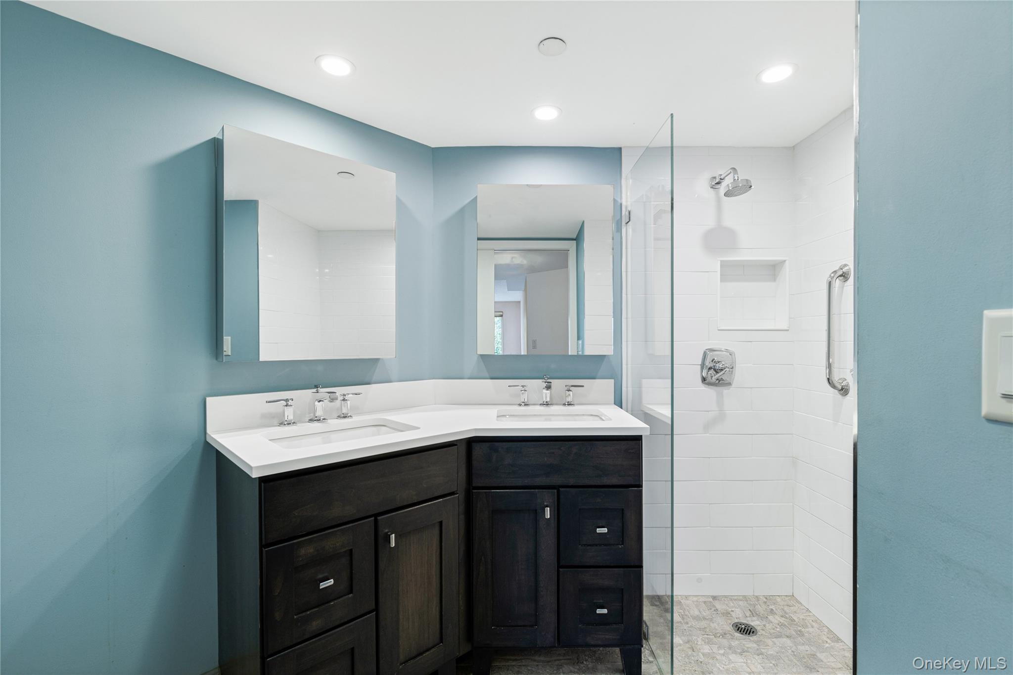 #13 photo, 10 Stewart Place, White Plains , NY 10603