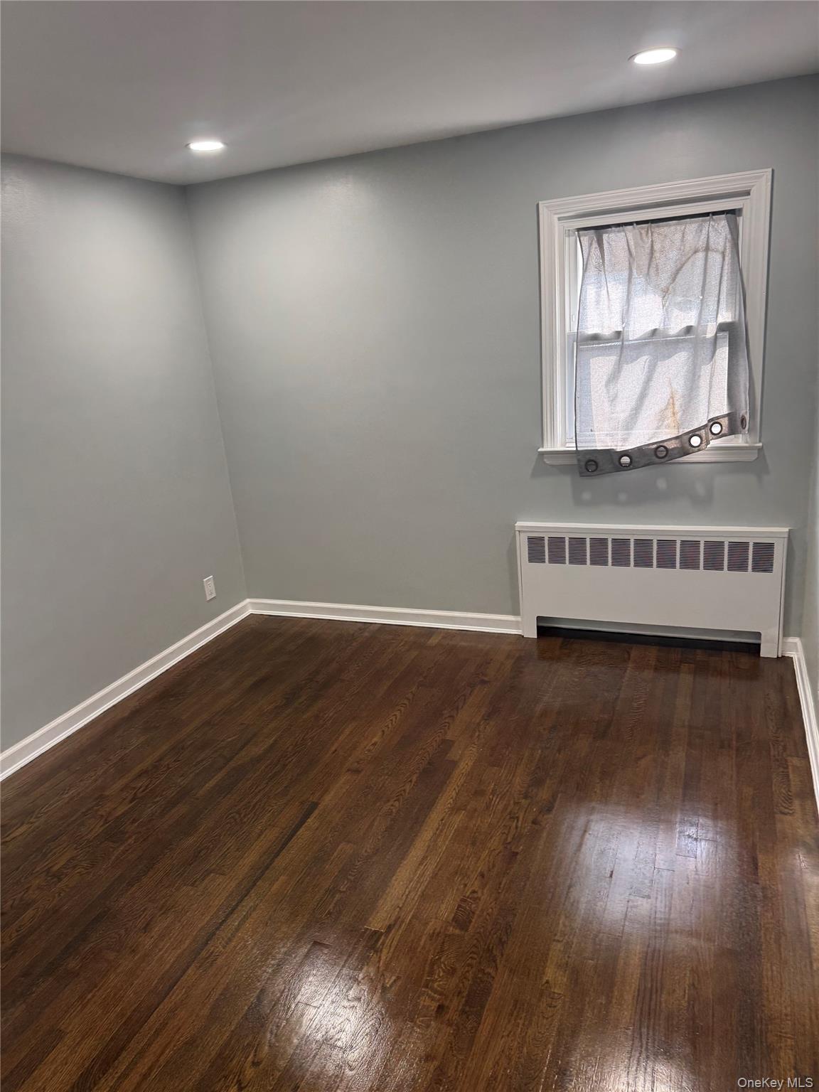 #13 photo, 197 Ivy Street, West Hempstead , NY 11552