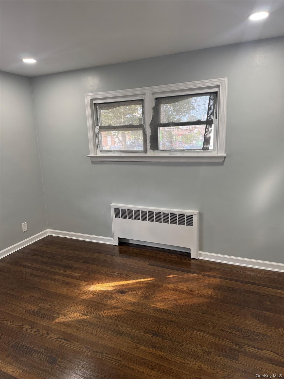 #16 photo, 197 Ivy Street, West Hempstead , NY 11552