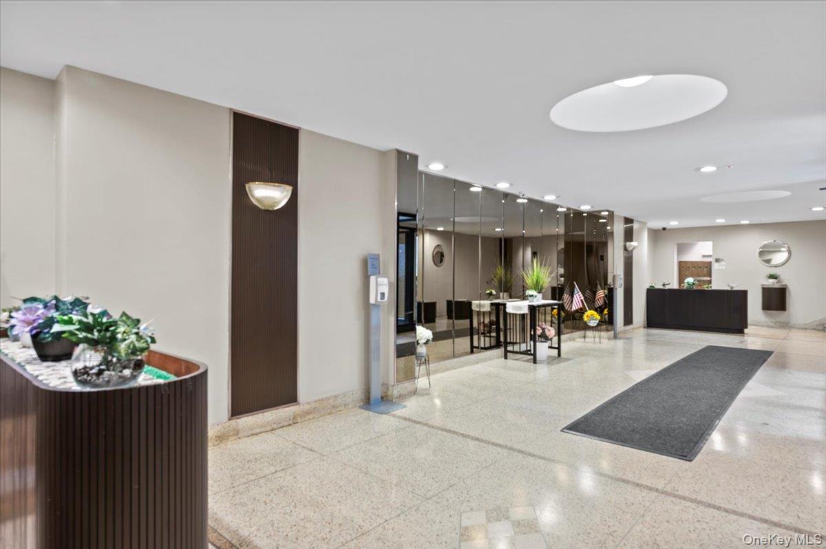 #19 photo, 4320 Van Cortlandt Park East, ブロンクス区 Bronx , NY 10470