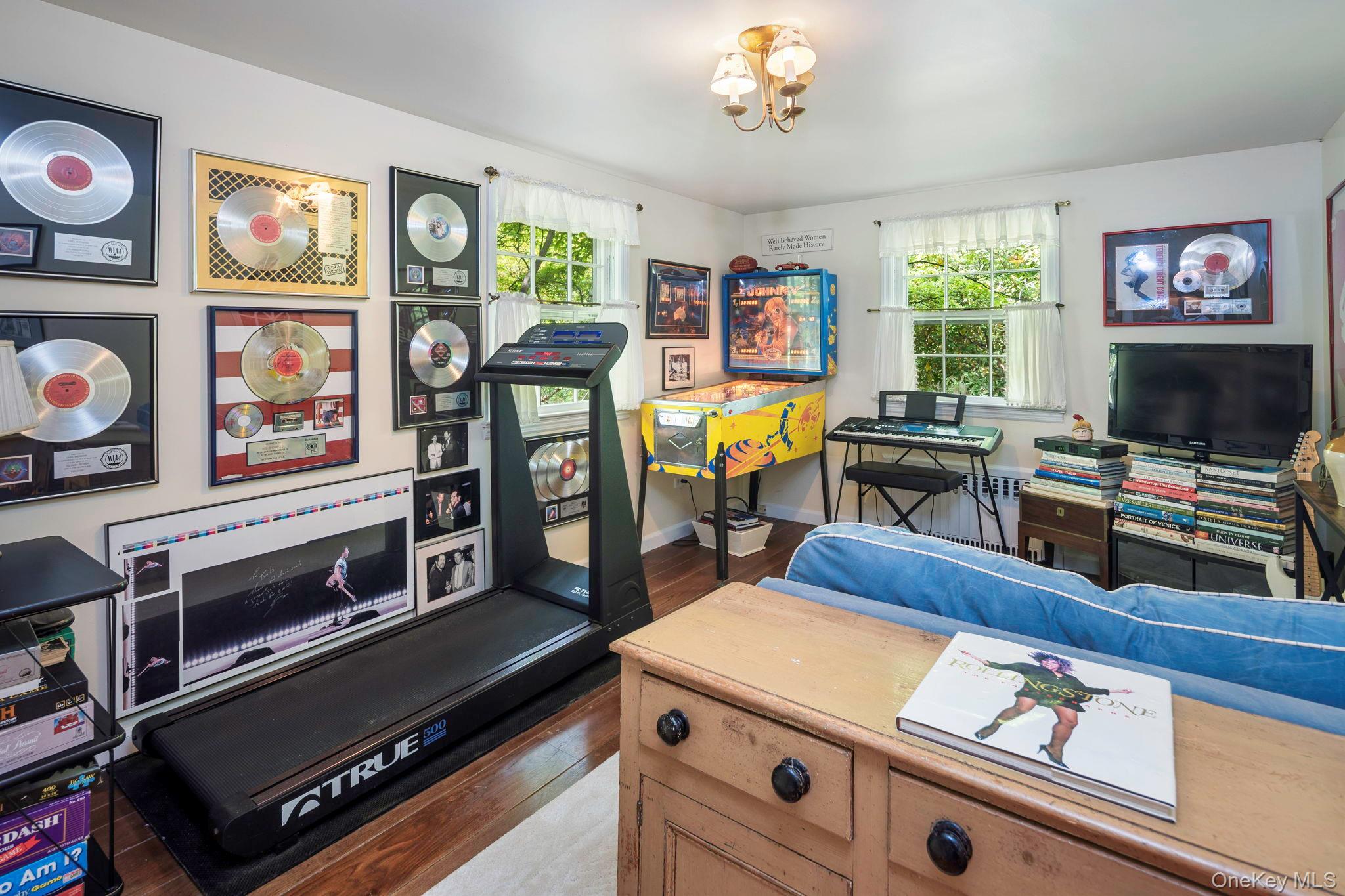 #18 photo, 93 Cross Pond Road, Pound Ridge , NY 10576