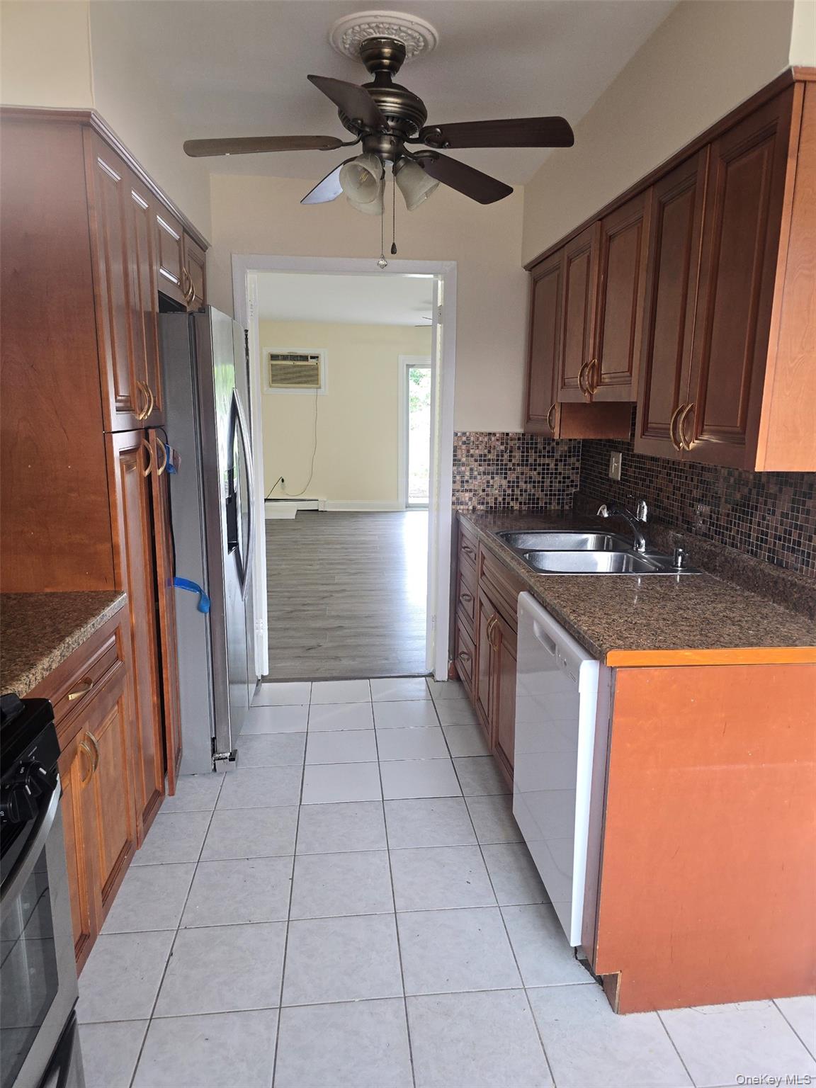 #12 photo, 12 Hillside Avenue, Garnerville , NY 10993