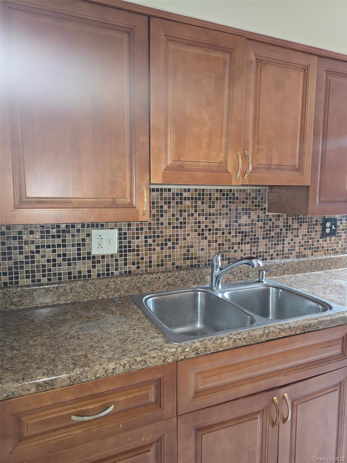 #13 photo, 12 Hillside Avenue, Garnerville , NY 10993