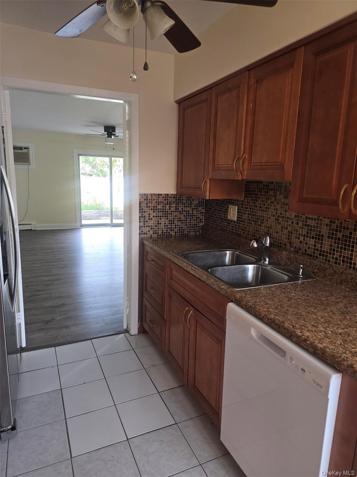 #14 photo, 12 Hillside Avenue, Garnerville , NY 10993