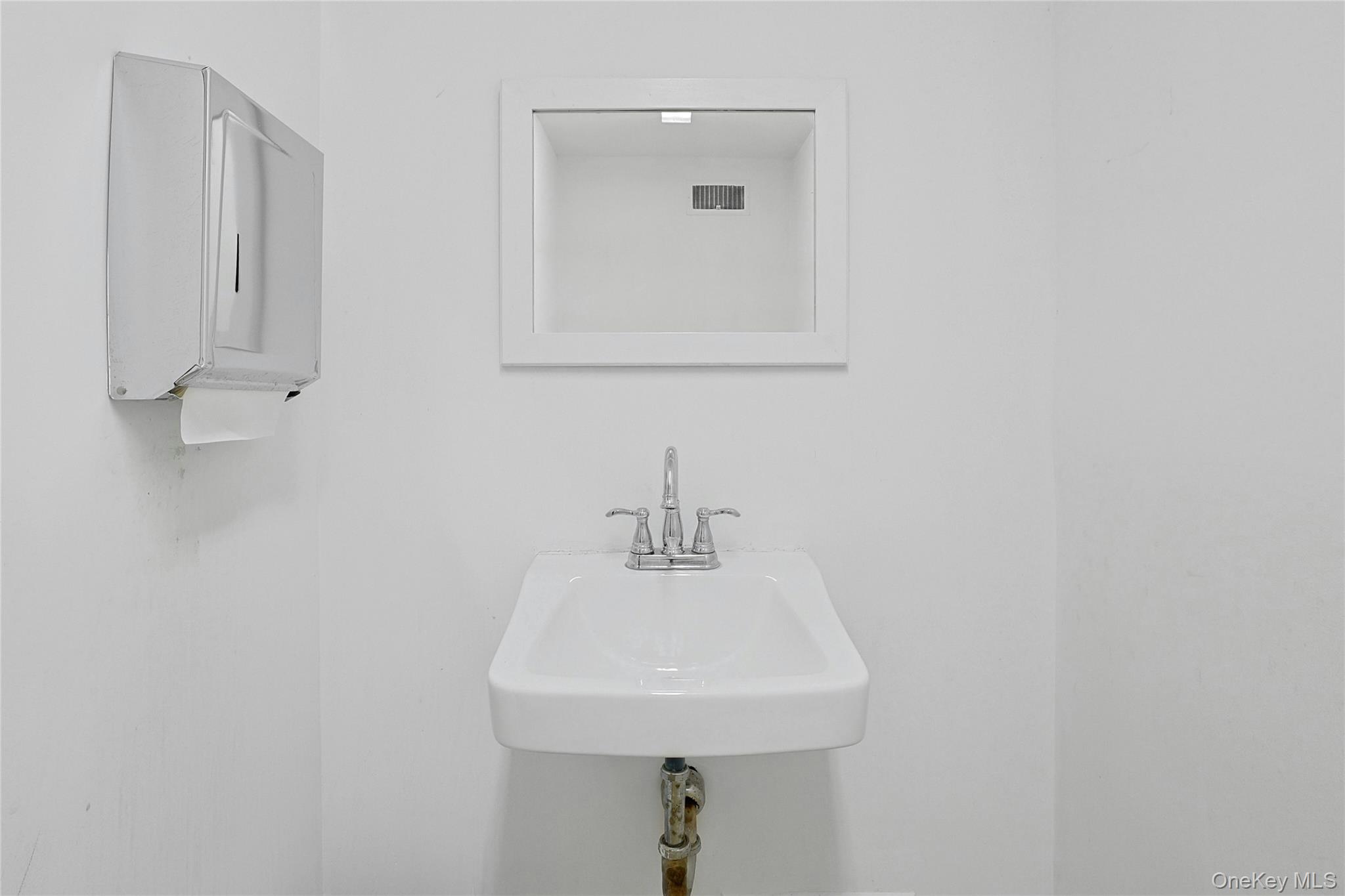 #13 photo, 80 Old Tappan Road, Tappan , NY 10983