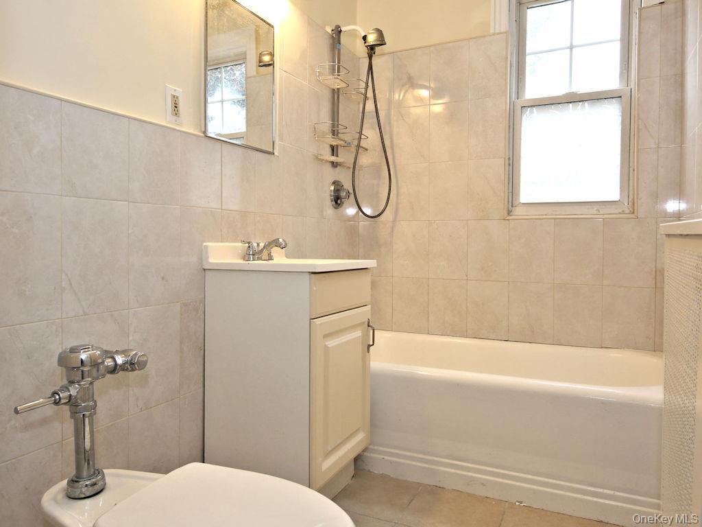 #5 photo, 5 Laurel Street, Rye , NY 10580