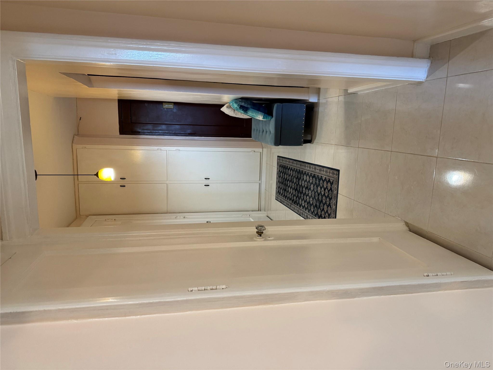 #12 photo, 2922 Barnes Avenue, ブロンクス区 Bronx , NY 10467