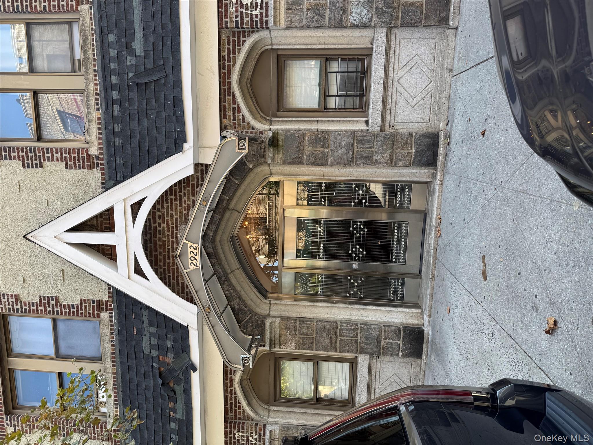 #19 photo, 2922 Barnes Avenue, ブロンクス区 Bronx , NY 10467