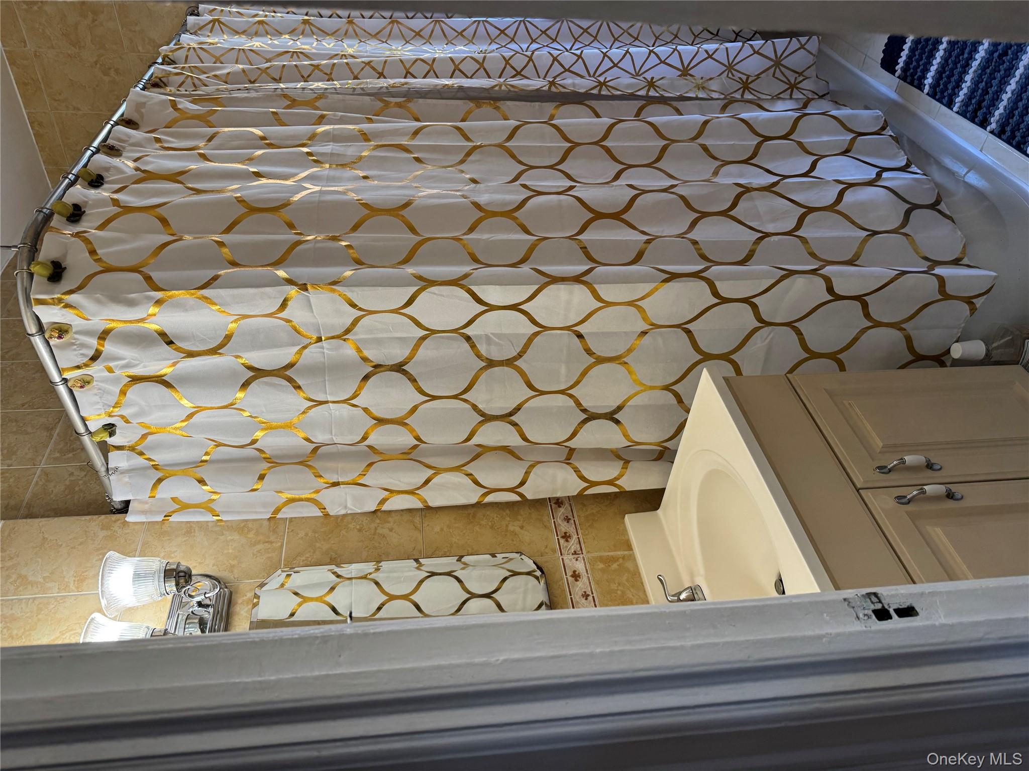 #8 photo, 2922 Barnes Avenue, ブロンクス区 Bronx , NY 10467