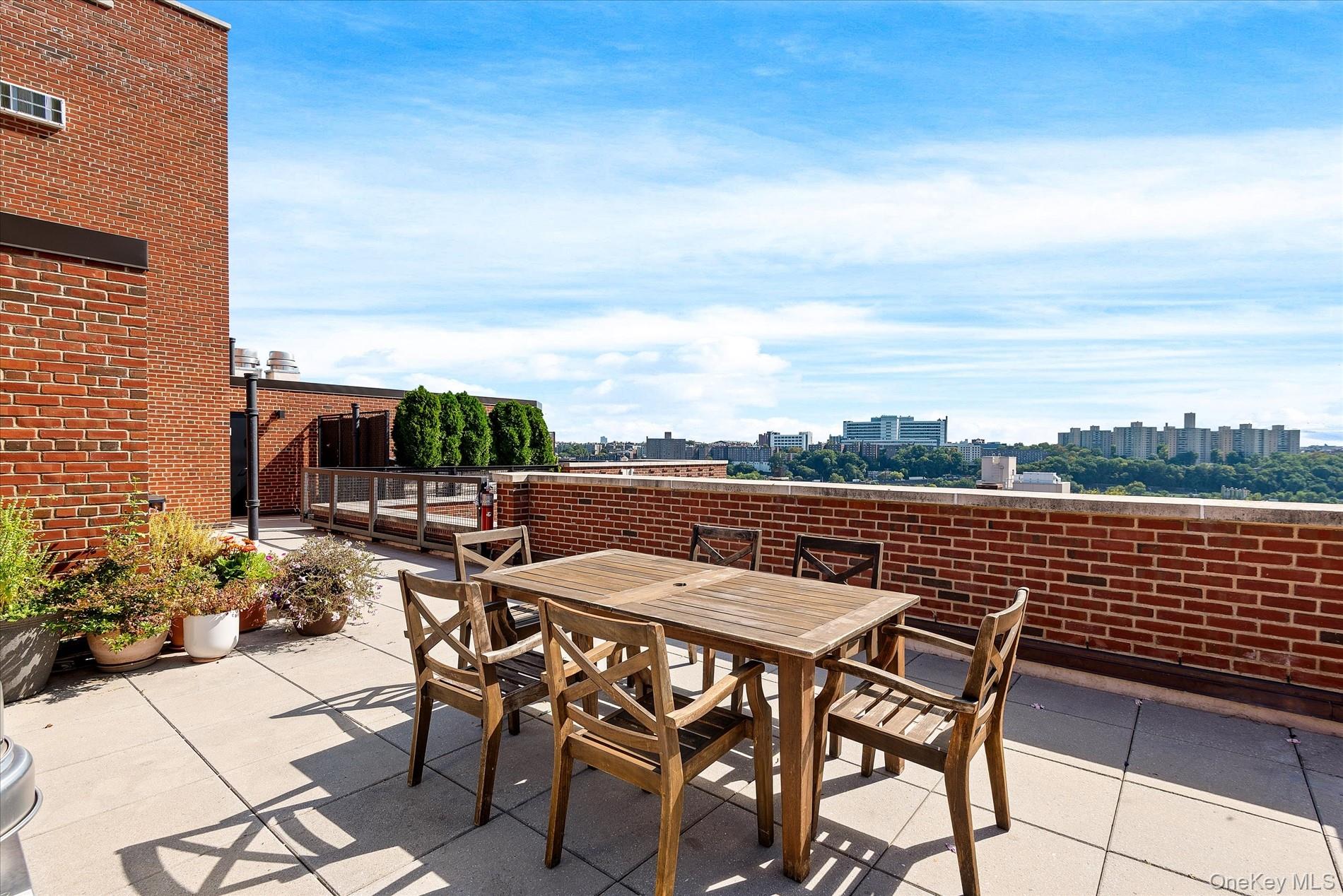 #16 photo, 65 Park Terrace East, New York (Manhattan) , NY 10034