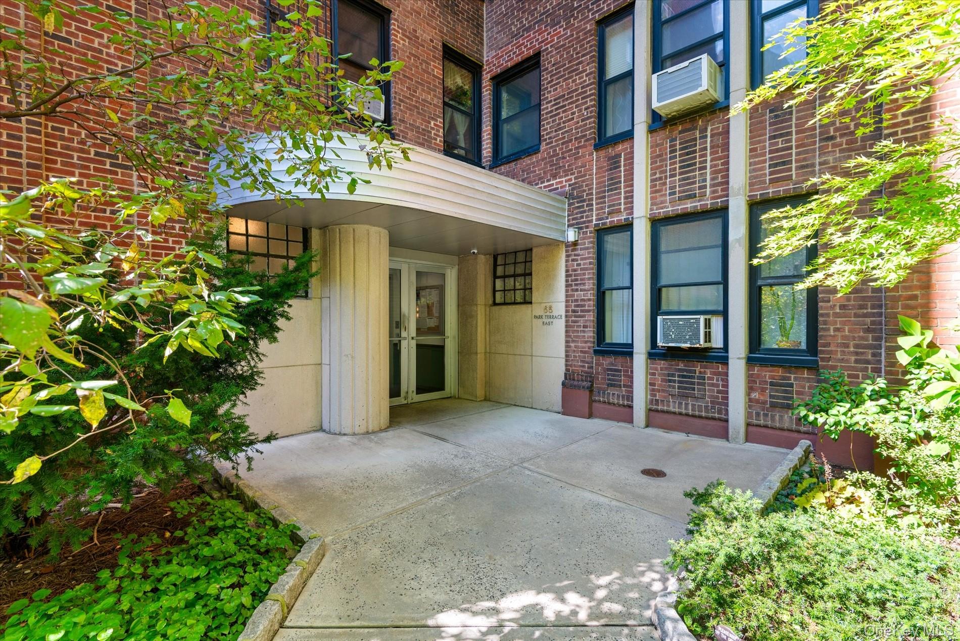 #20 photo, 65 Park Terrace East, New York (Manhattan) , NY 10034