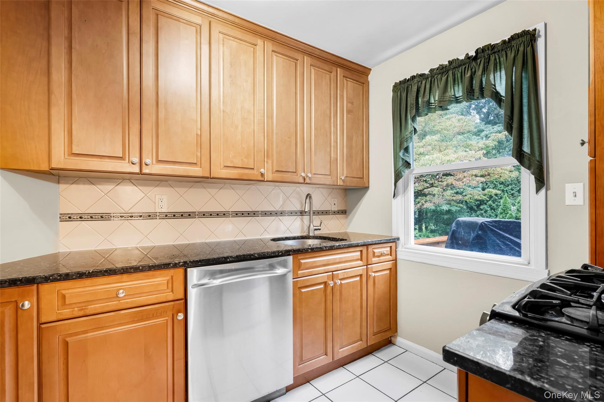 #6 photo, 628 Scarsdale Road, Tuckahoe , NY 10707