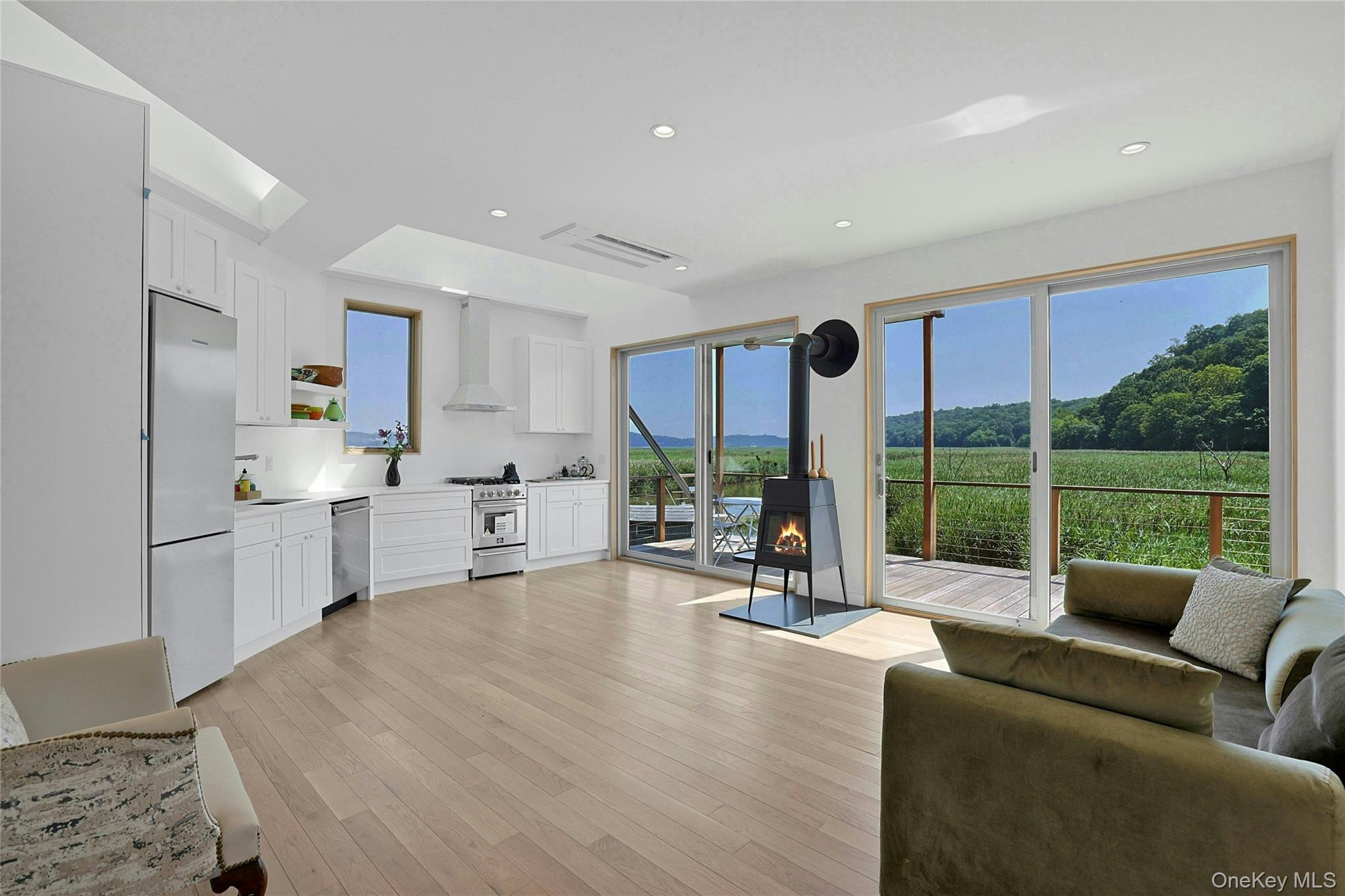 #3 photo, 93 Paradise Avenue, Piermont , NY 10968