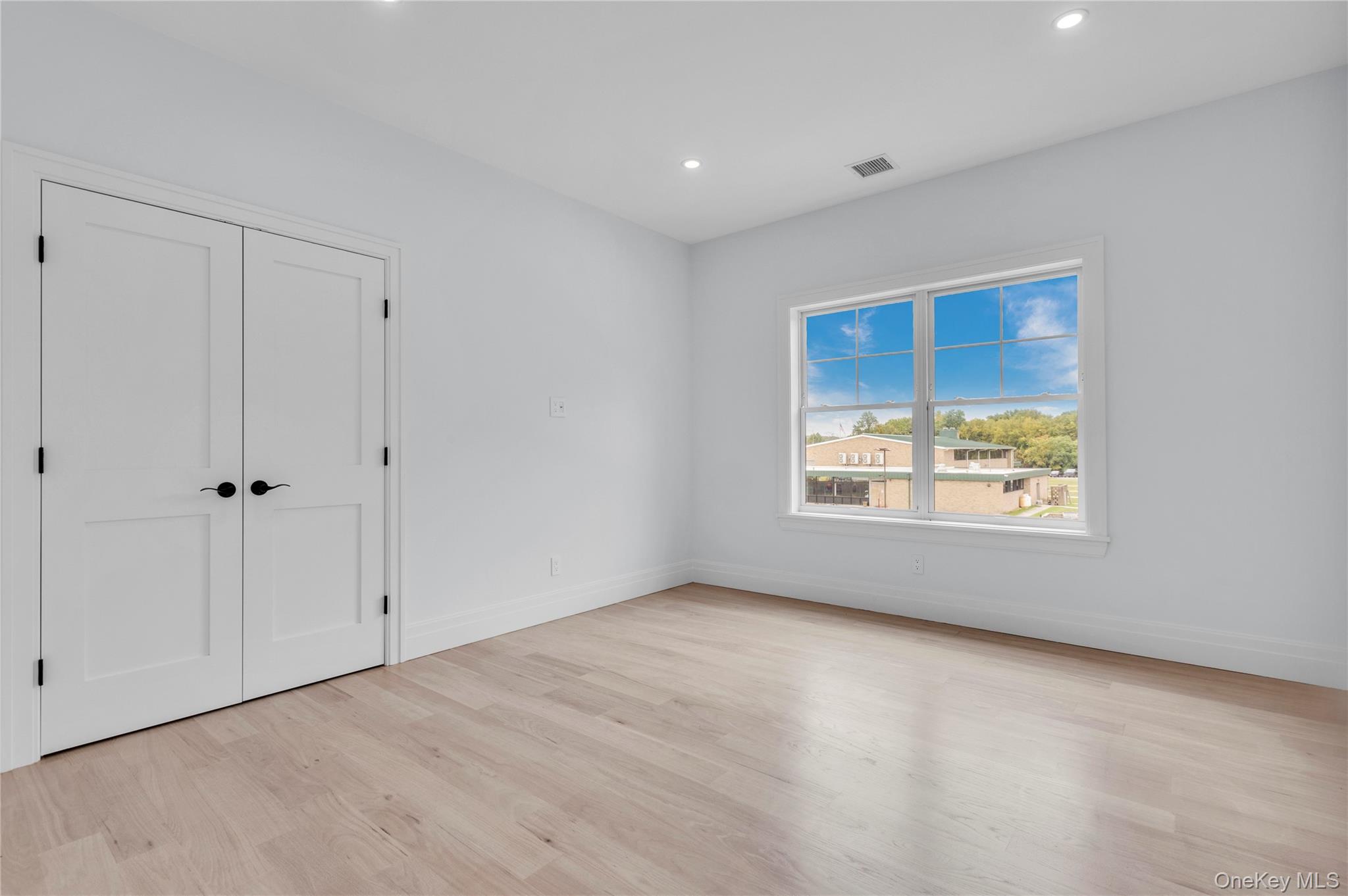 #20 photo, 1726 Tower Court, Mohegan Lake , NY 10547