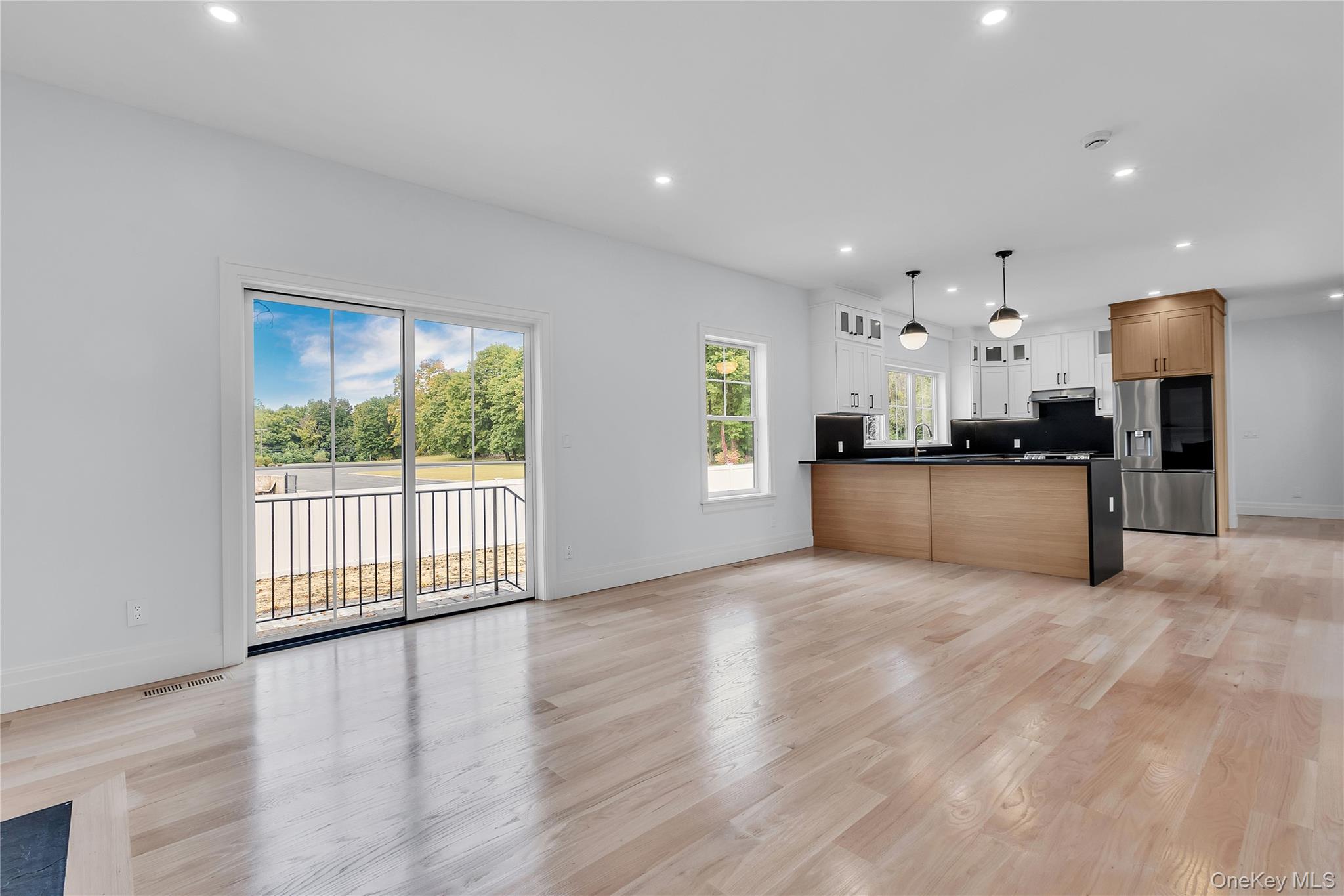 #8 photo, 1726 Tower Court, Mohegan Lake , NY 10547