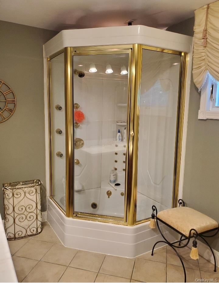 #18 photo, 176 Avondale Drive, Centereach , NY 11720