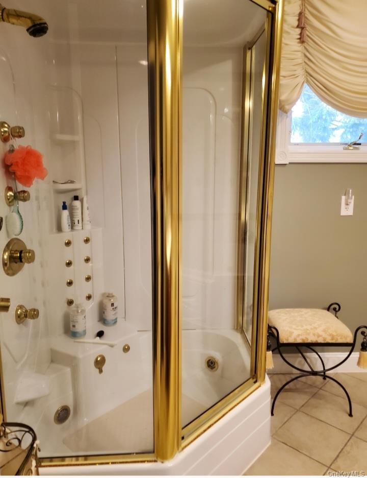 #19 photo, 176 Avondale Drive, Centereach , NY 11720