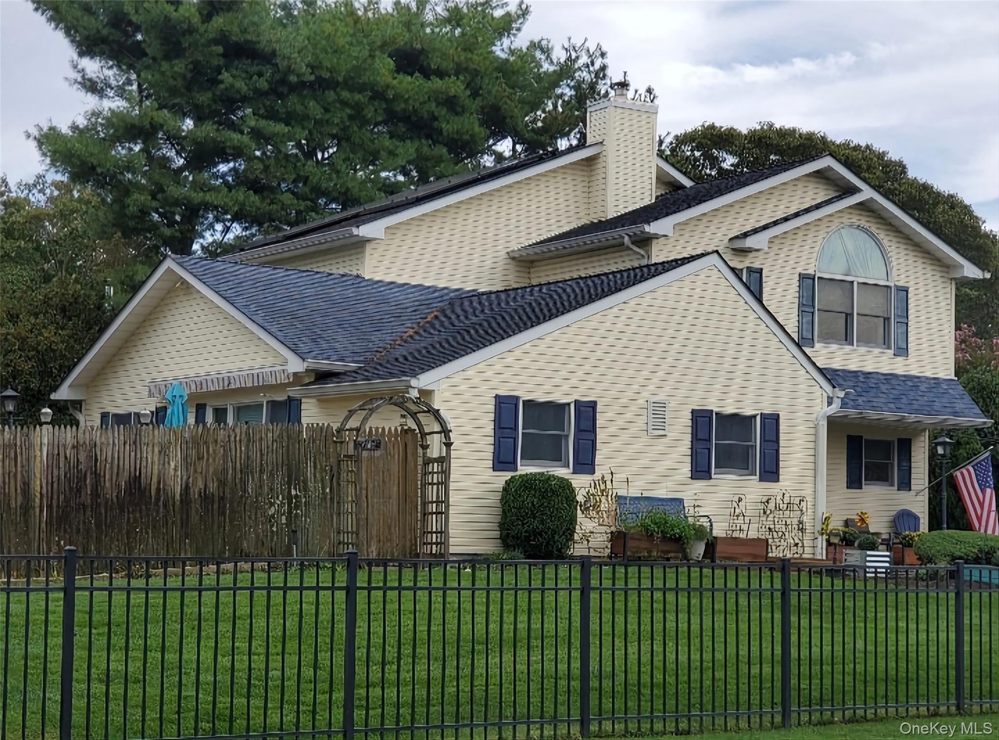 #2 photo, 176 Avondale Drive, Centereach , NY 11720