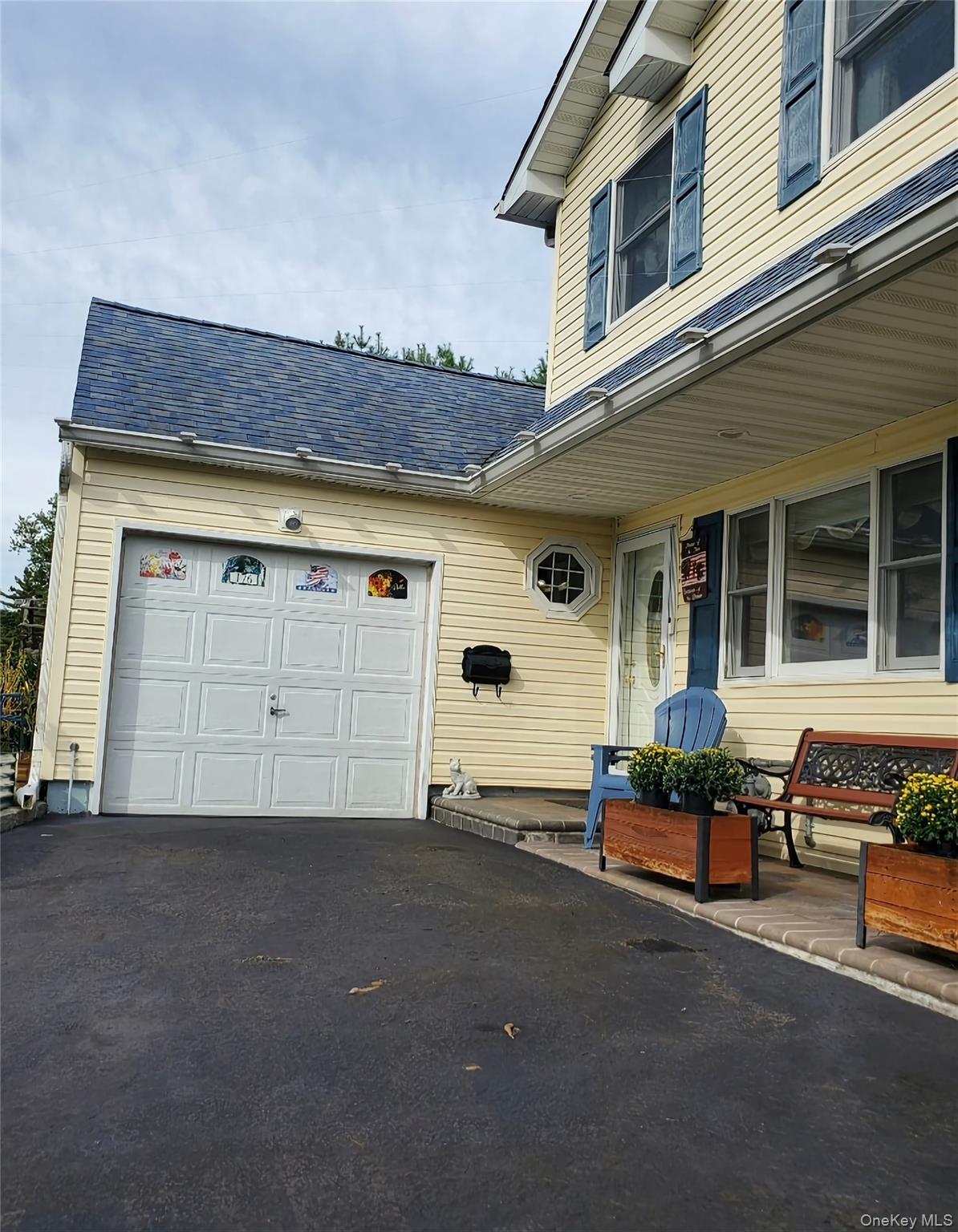 #4 photo, 176 Avondale Drive, Centereach , NY 11720