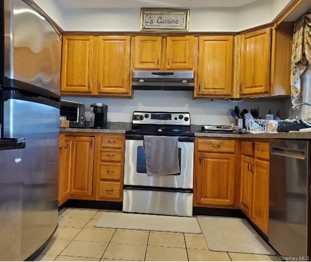 #6 photo, 176 Avondale Drive, Centereach , NY 11720