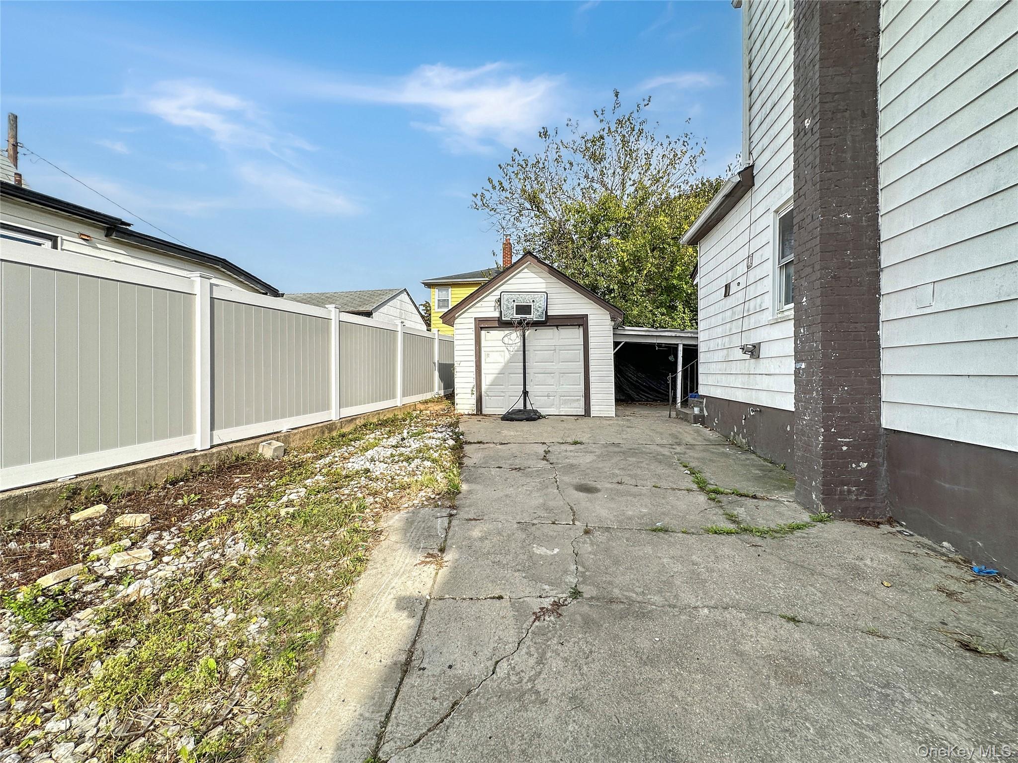 #6 photo, 91 Elzey Avenue, Elmont , NY 11003