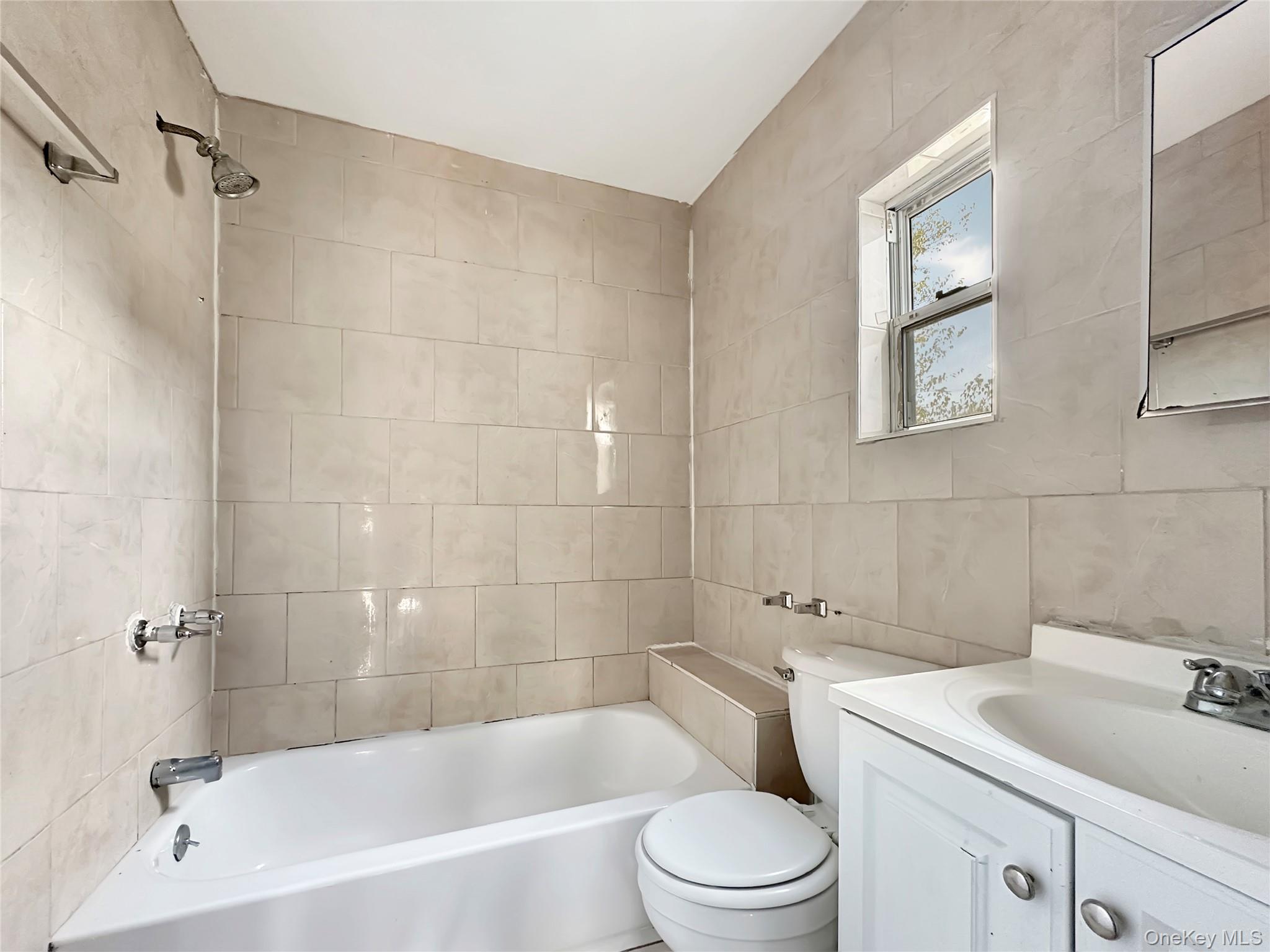 #7 photo, 91 Elzey Avenue, Elmont , NY 11003