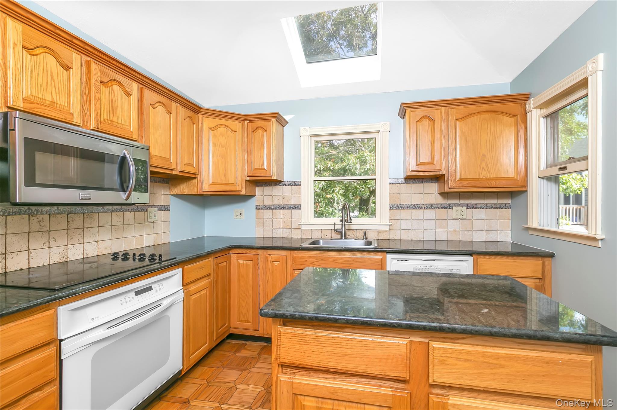 #10 photo, 584 Yale Street, Oceanside , NY 11572