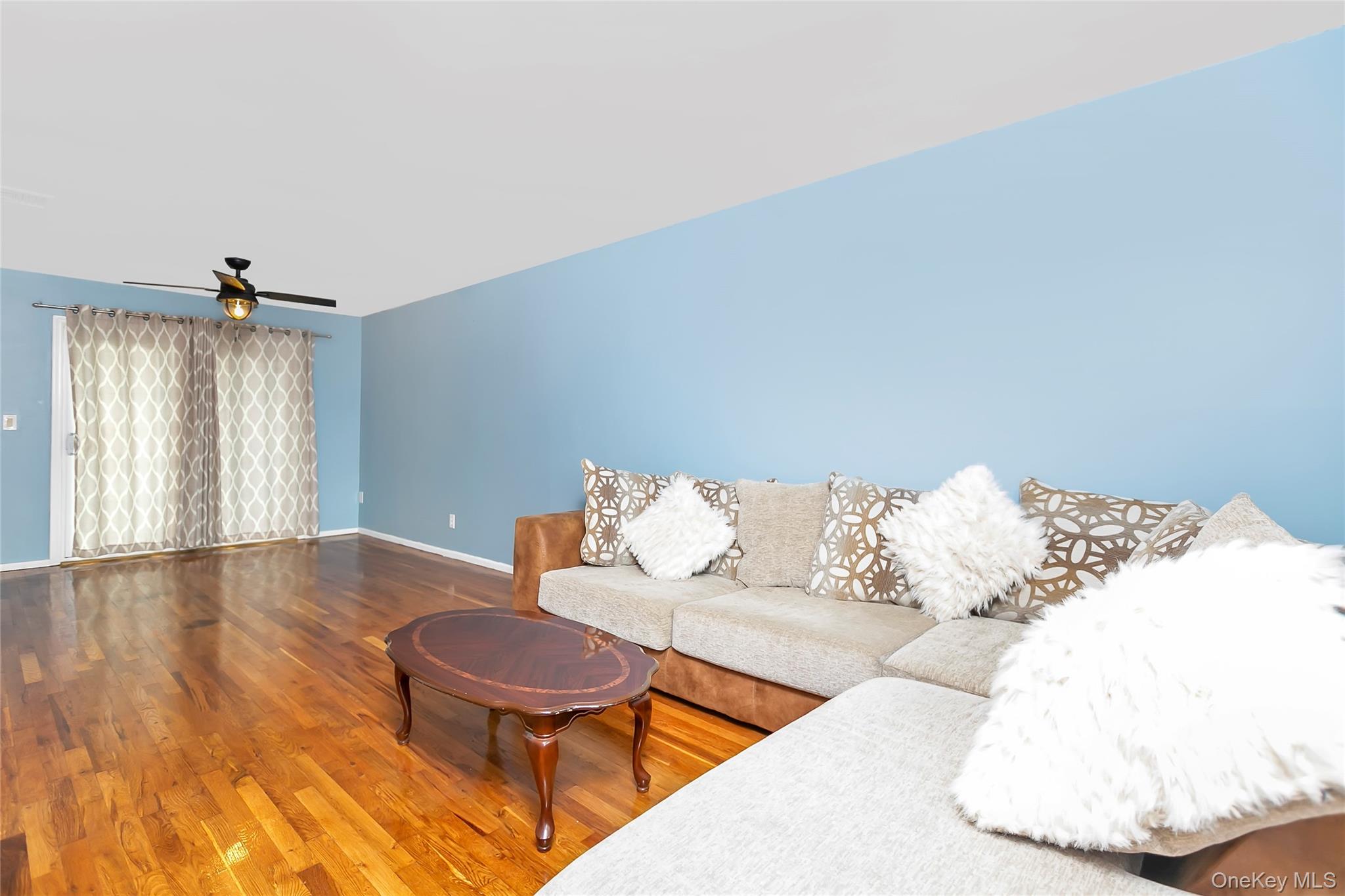 #5 photo, 584 Yale Street, Oceanside , NY 11572