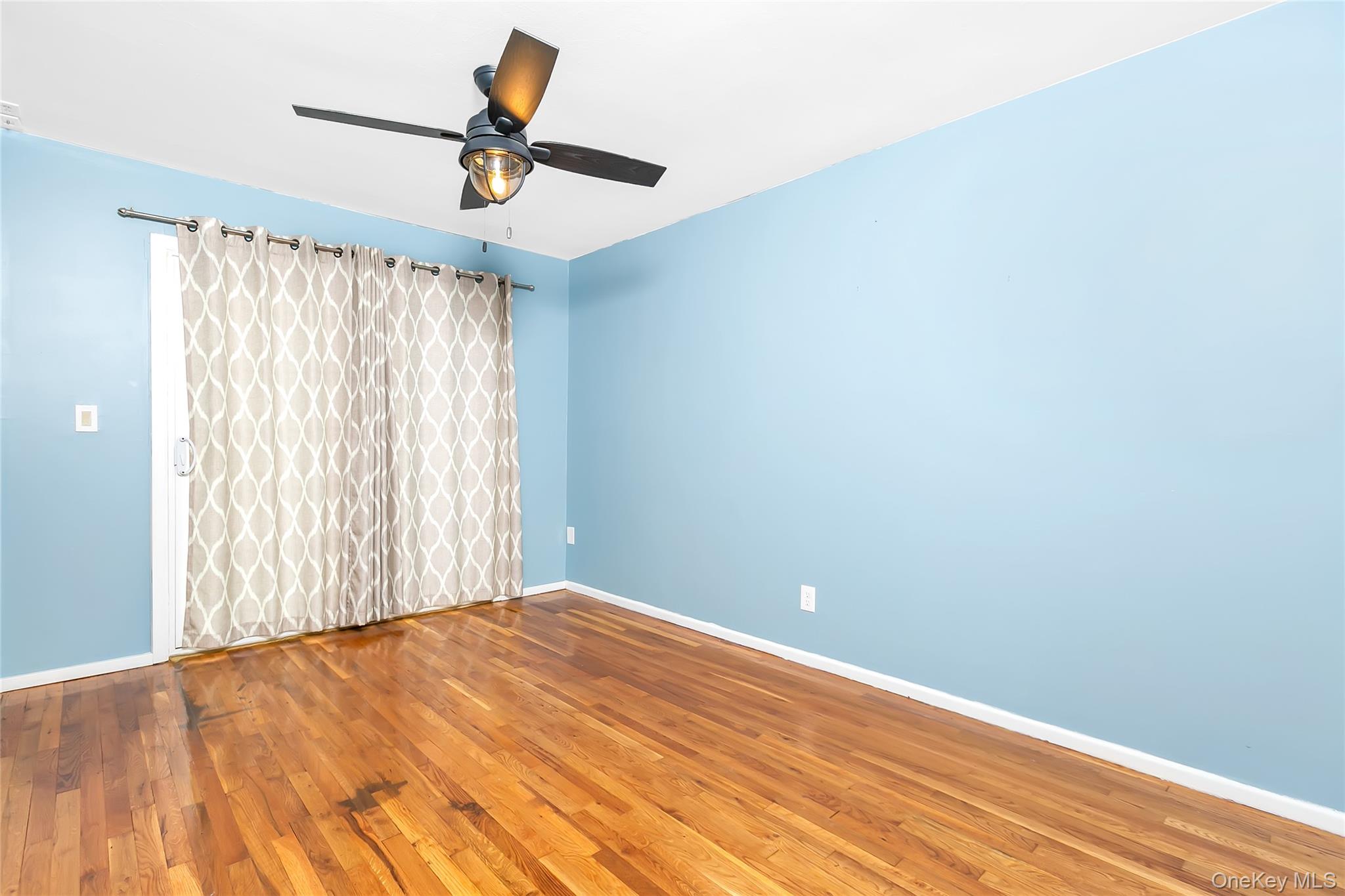 #6 photo, 584 Yale Street, Oceanside , NY 11572