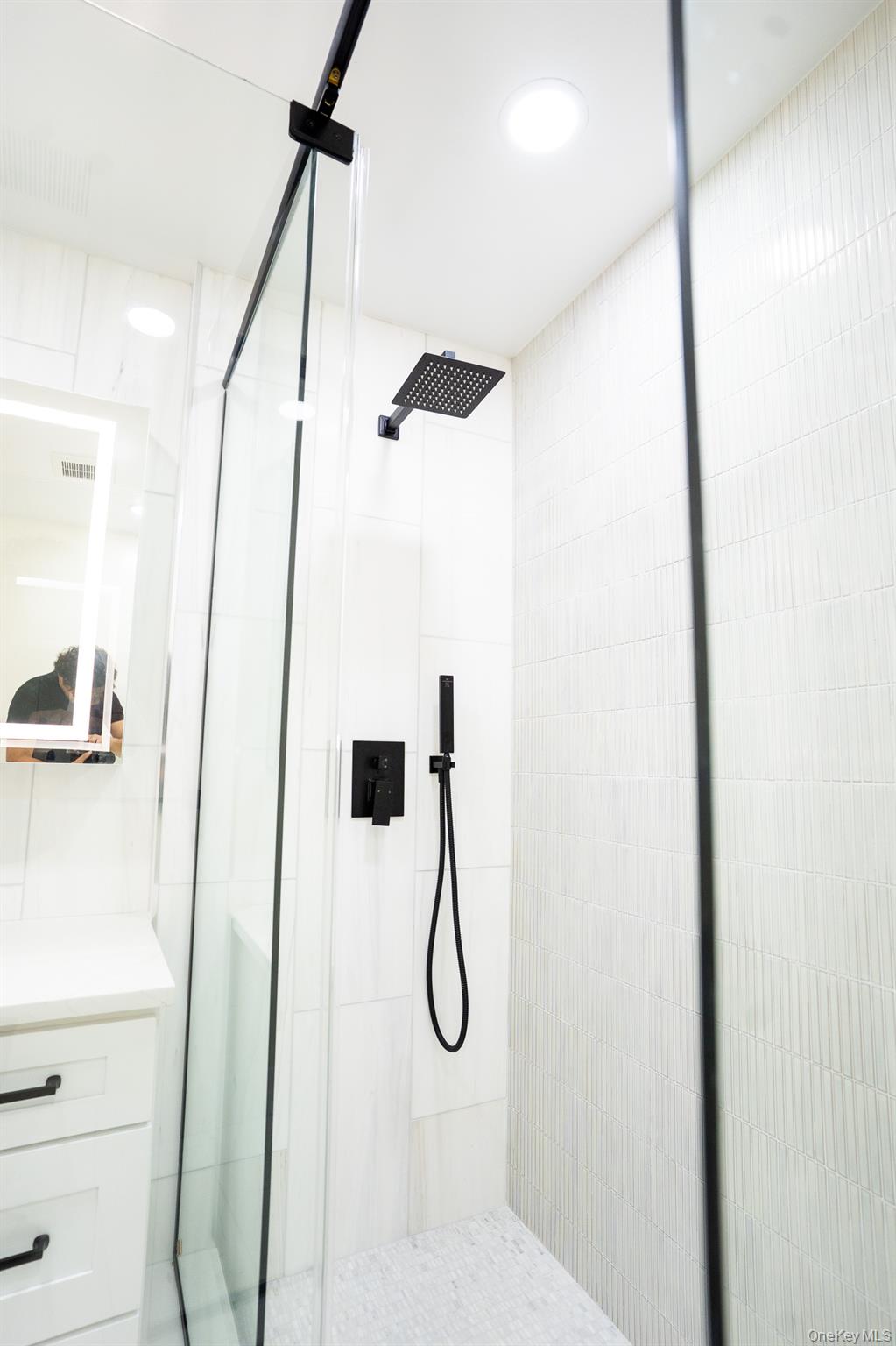 #20 photo, 1264 Broadway Avenue, Holbrook , NY 11741