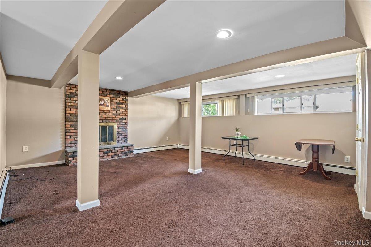 #18 photo, 15 Alma Lane, Plainview , NY 11803