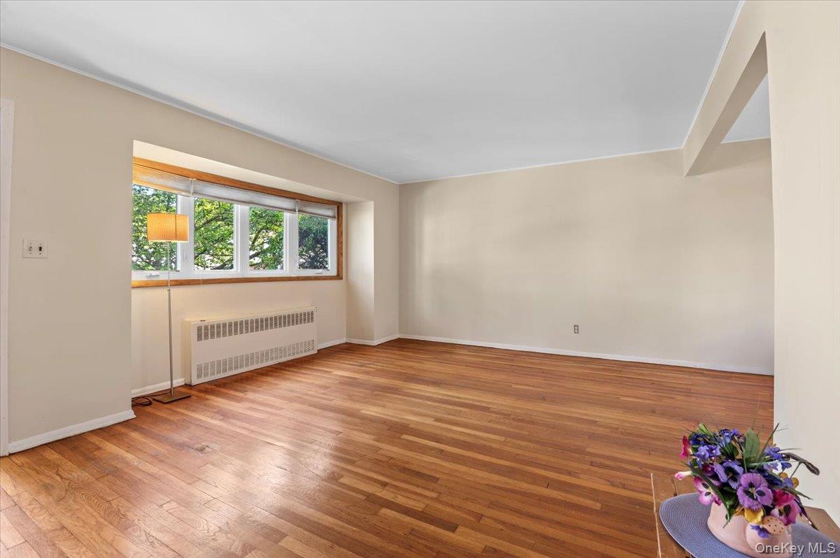 #4 photo, 15 Alma Lane, Plainview , NY 11803