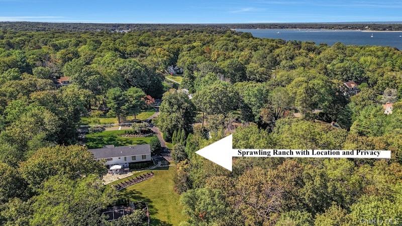 #1 photo, 262 Huntington Bay Road, Huntington Bay , NY 11743