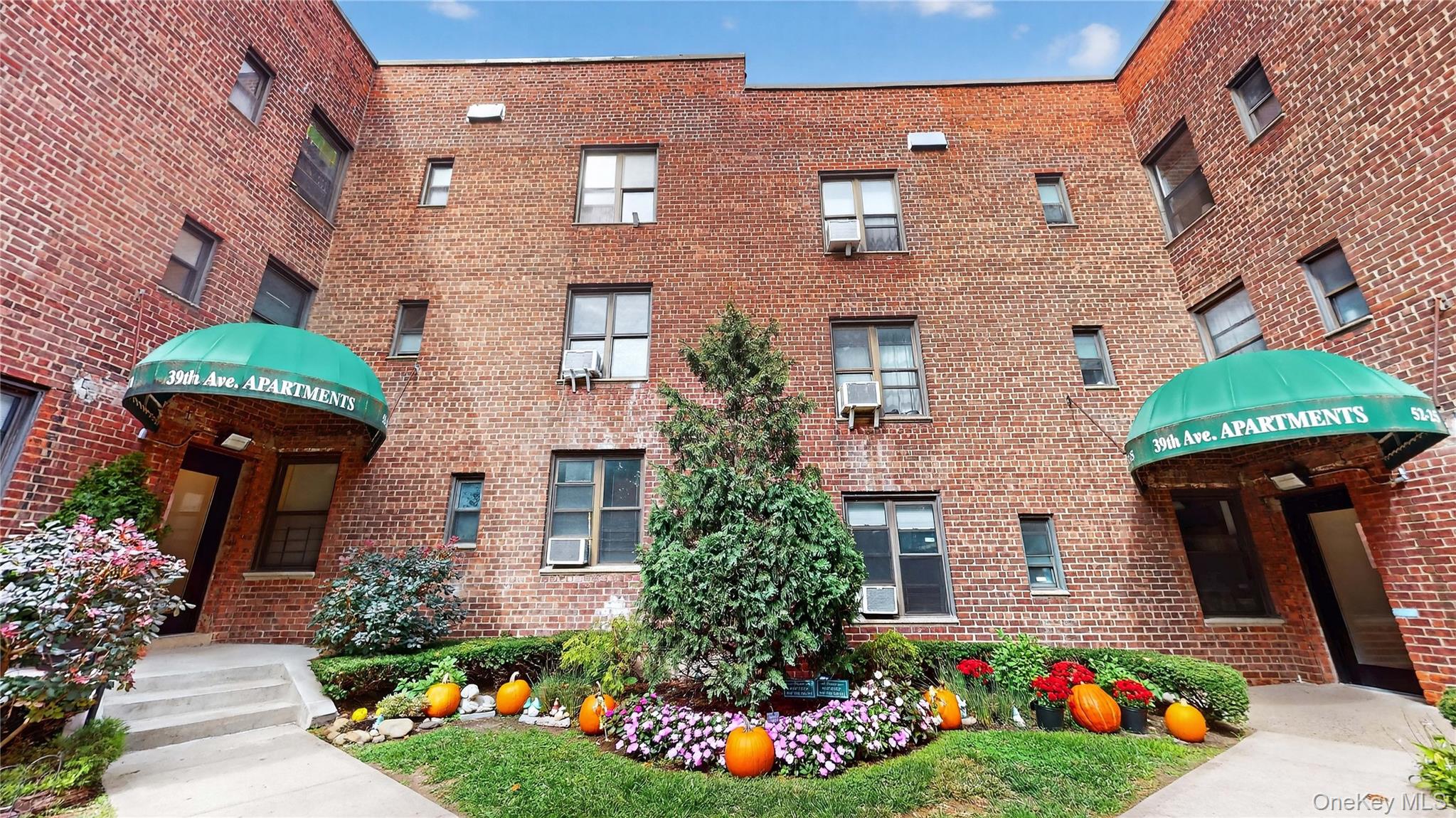 #1 photo, 52-21 39th Road, クイーンズ区 Woodside , NY 11377