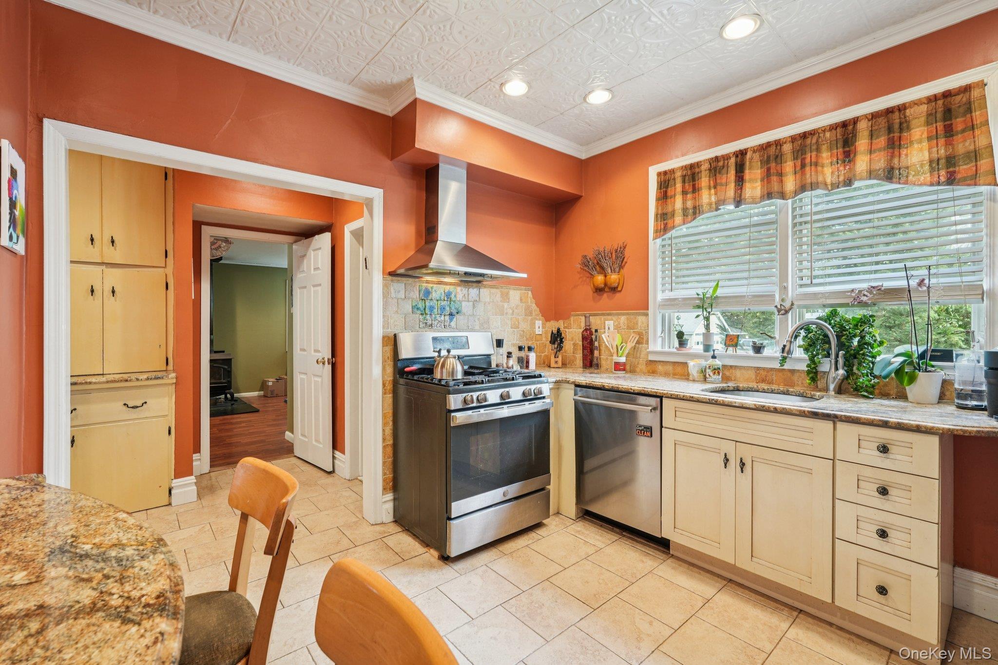 #16 photo, 74 E Maple Avenue, Suffern , NY 10901