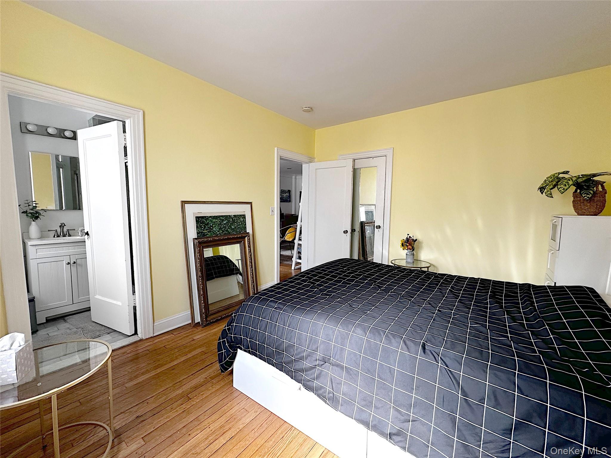 #12 photo, 17 N Chatsworth Avenue, Larchmont , NY 10538