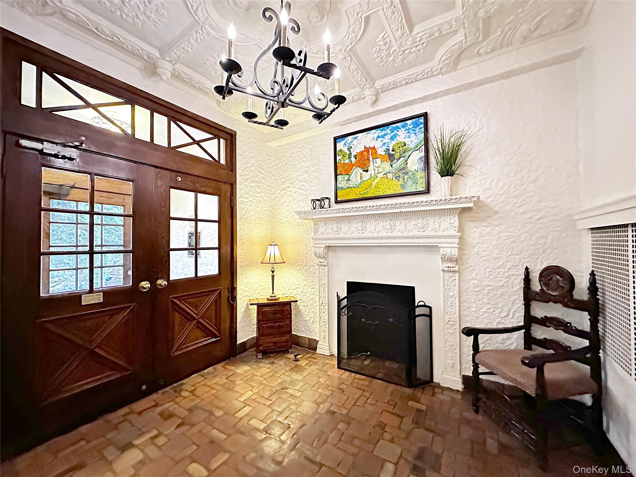 #18 photo, 17 N Chatsworth Avenue, Larchmont , NY 10538