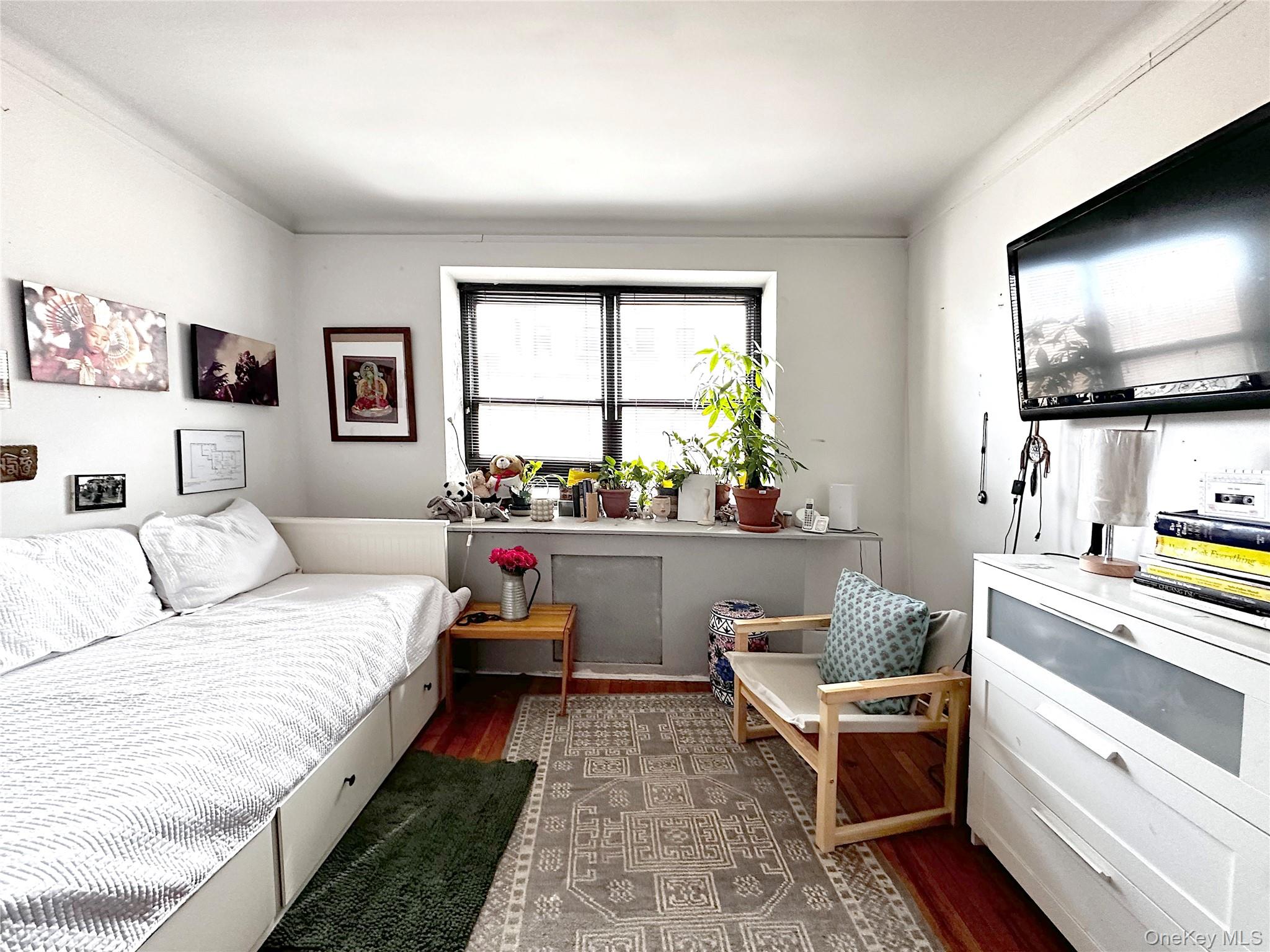 #8 photo, 17 N Chatsworth Avenue, Larchmont , NY 10538