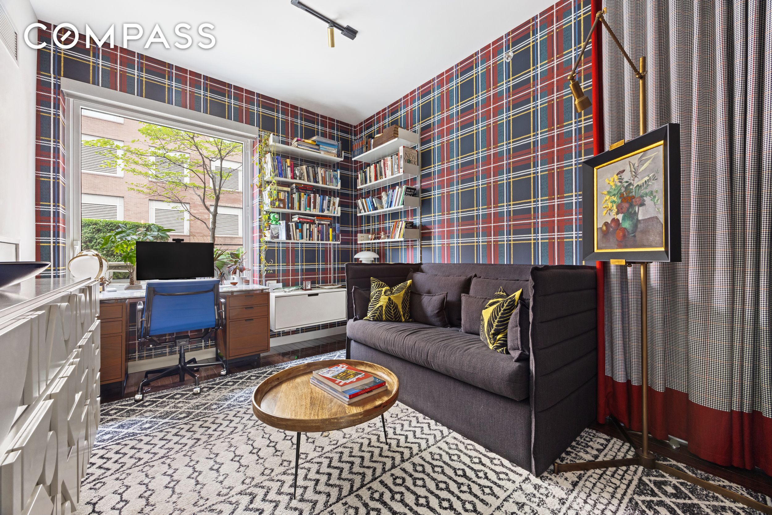 #13 photo, 462 W 58th Street, マンハッタン Hell's Kitchen , NY 10019