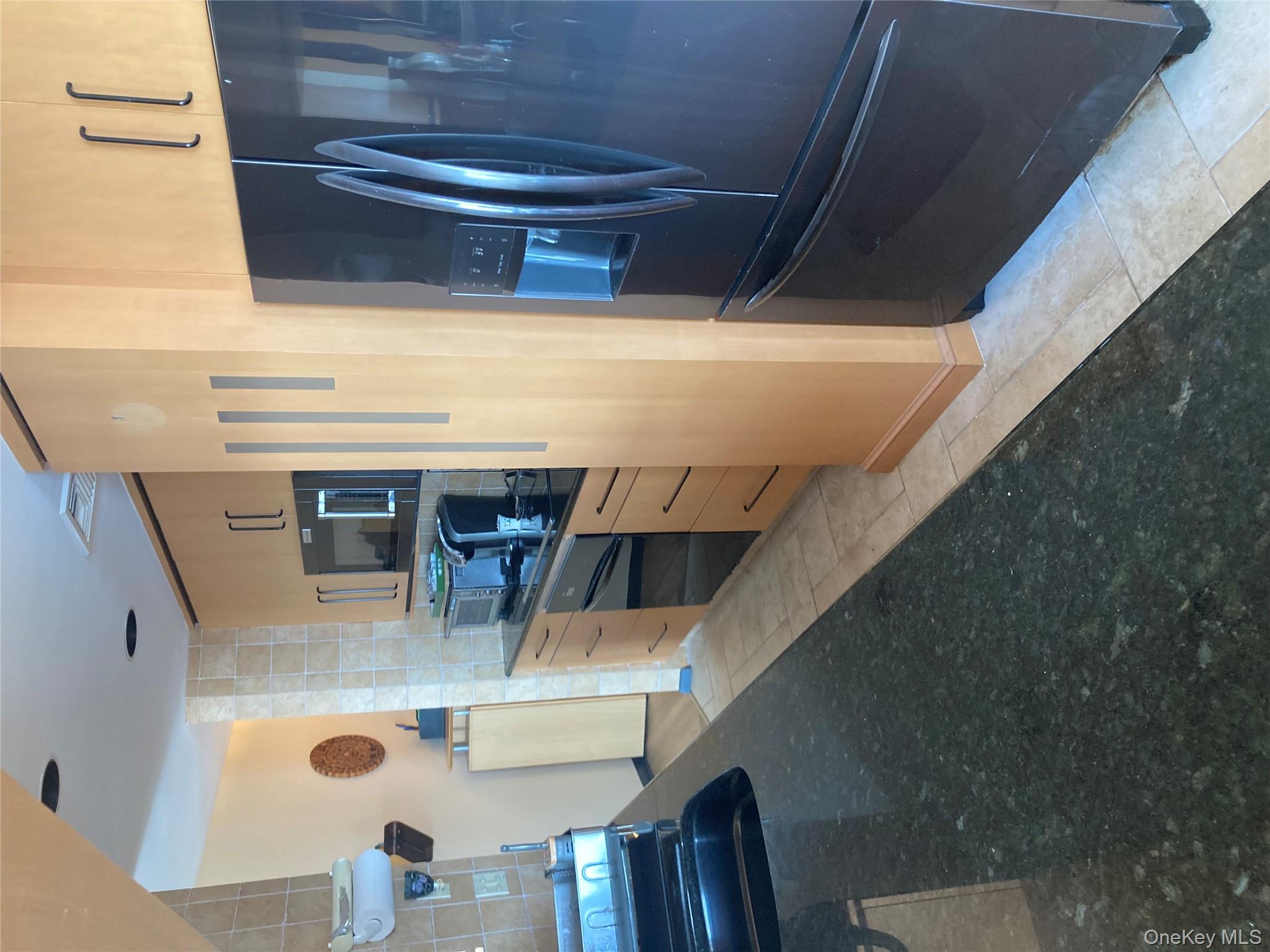 #12 photo, 780 W Broadway, ナッソー郡 Long Beach , NY 11561