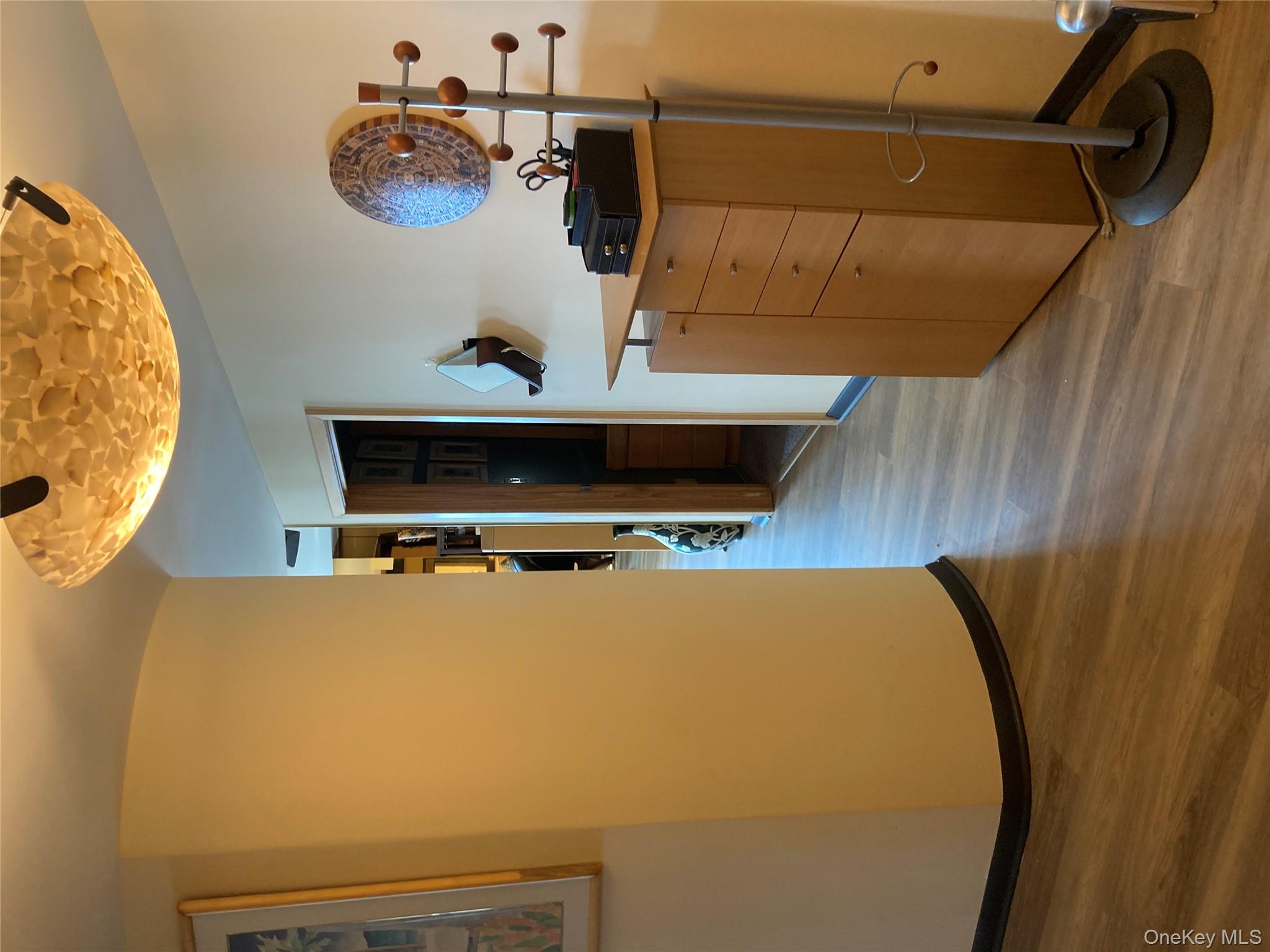 #3 photo, 780 W Broadway, ナッソー郡 Long Beach , NY 11561