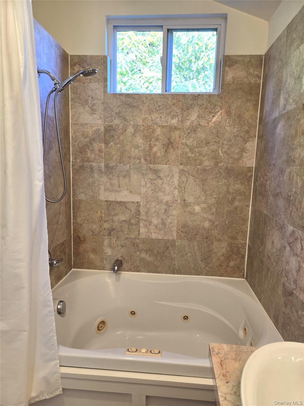 #16 photo, 90 Firwood Road, Port Washington , NY 11050