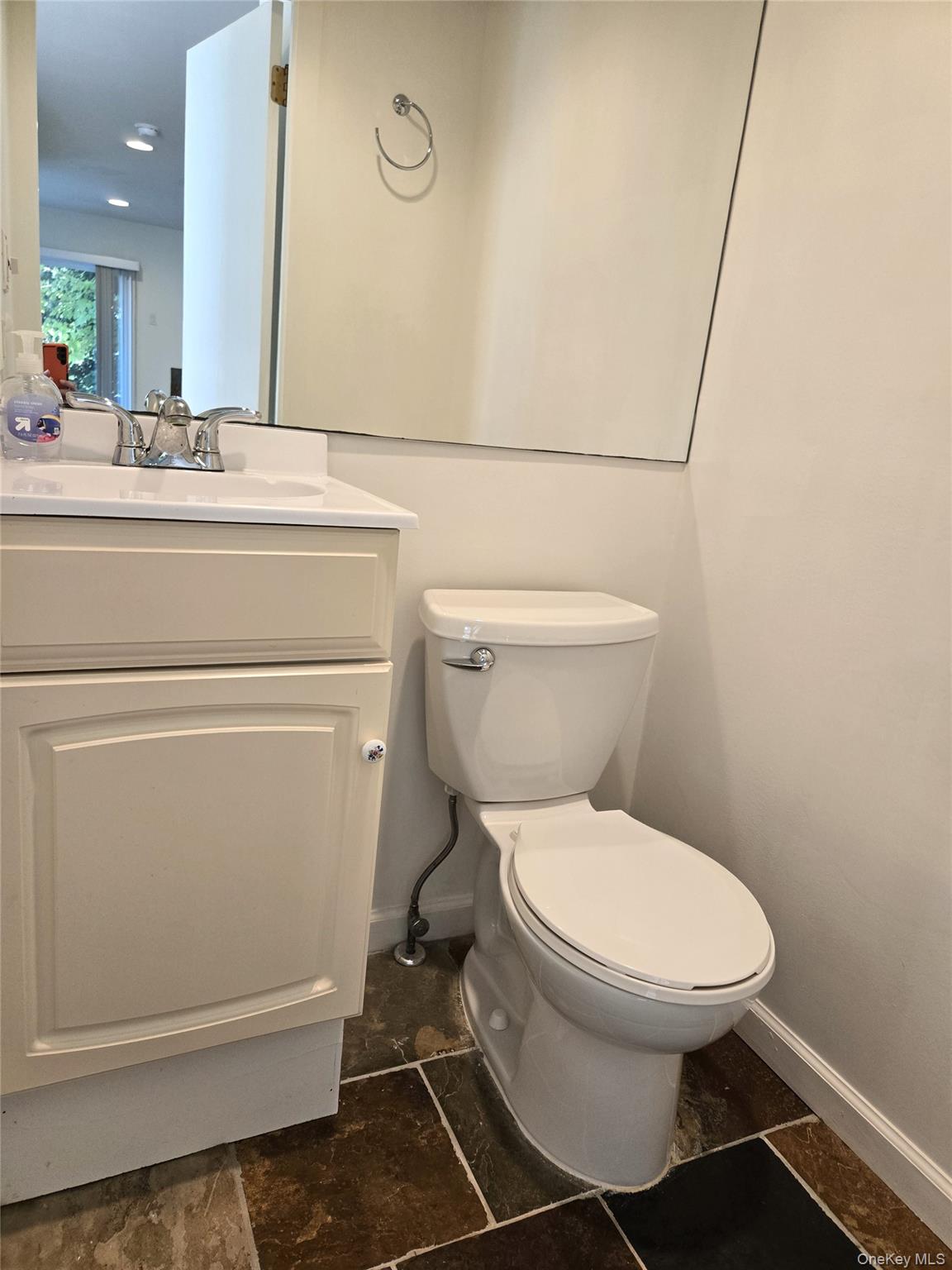 #17 photo, 90 Firwood Road, Port Washington , NY 11050