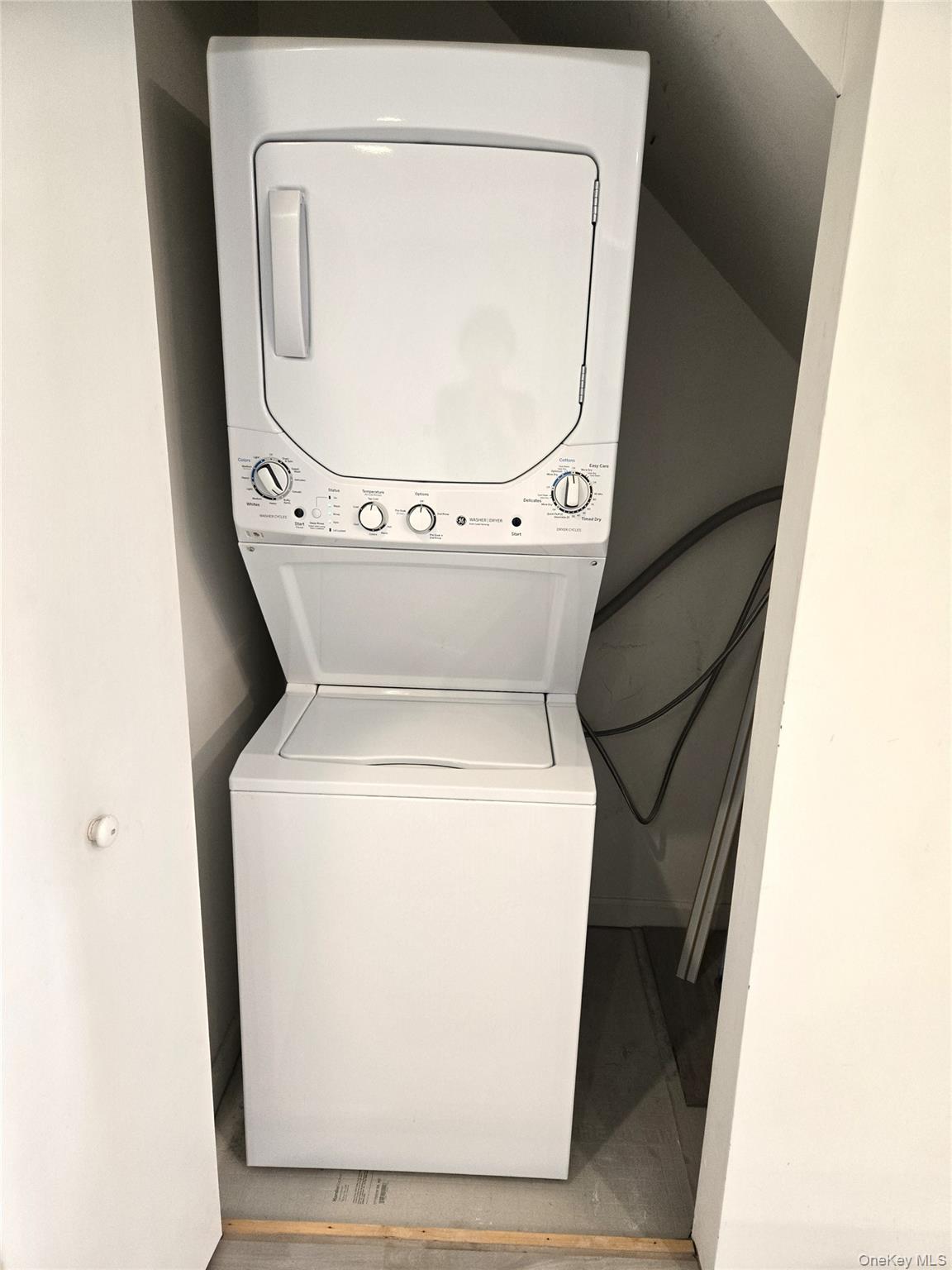 #18 photo, 90 Firwood Road, Port Washington , NY 11050