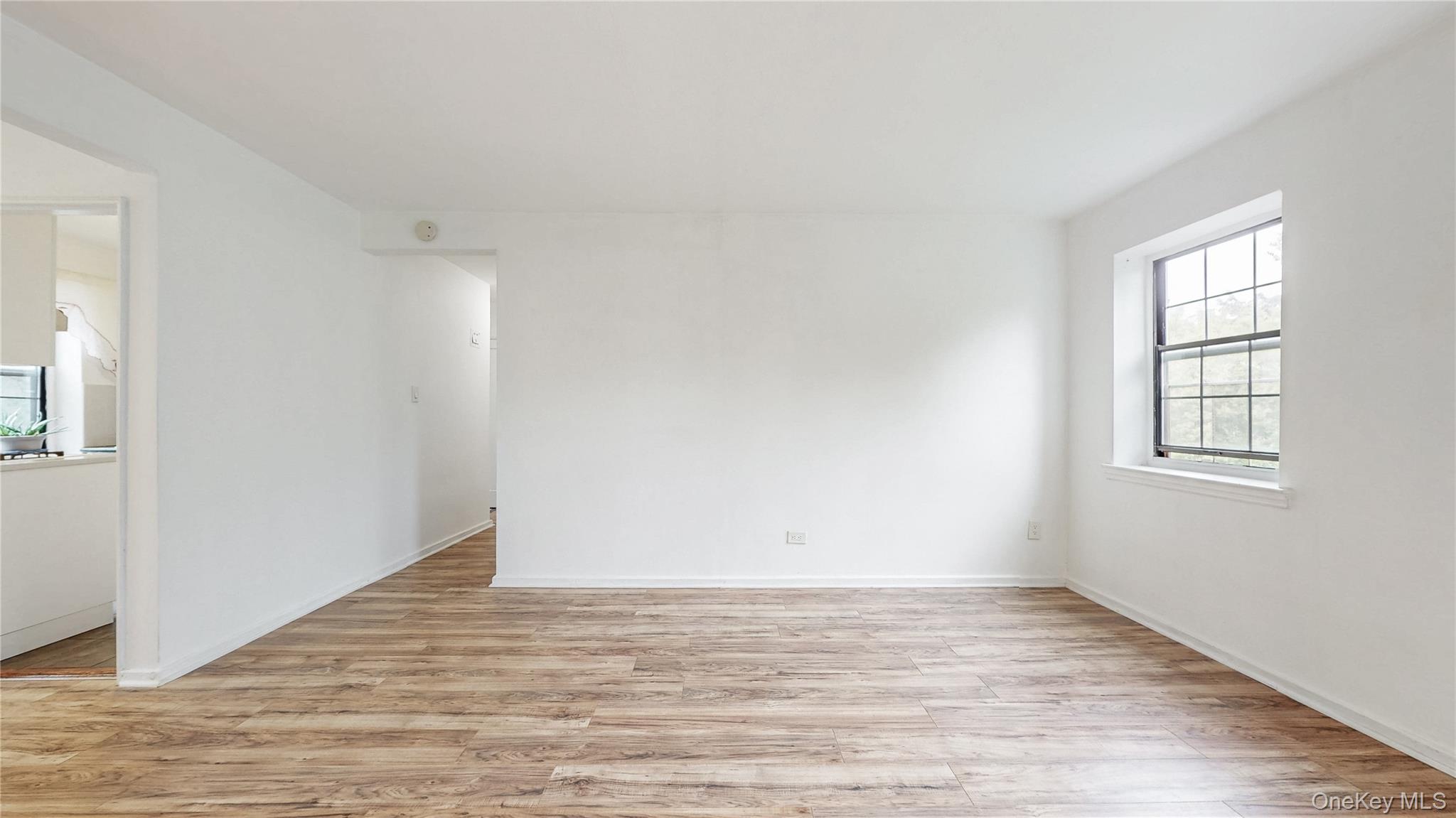 #12 photo, 144-30 78th Road, クイーンズ区 Flushing , NY 11367