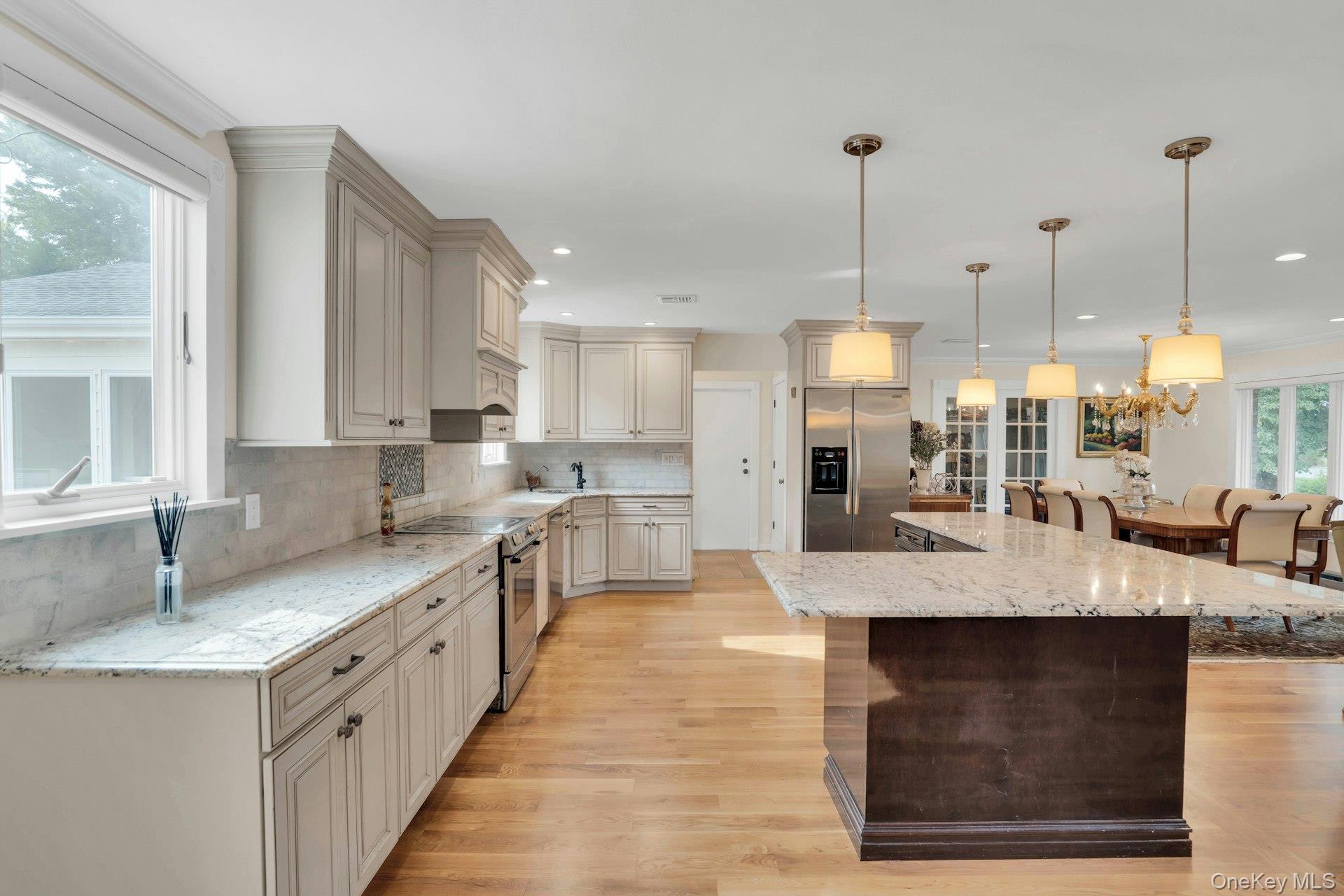 #12 photo, 1 Regency Lane, Dix Hills , NY 11746