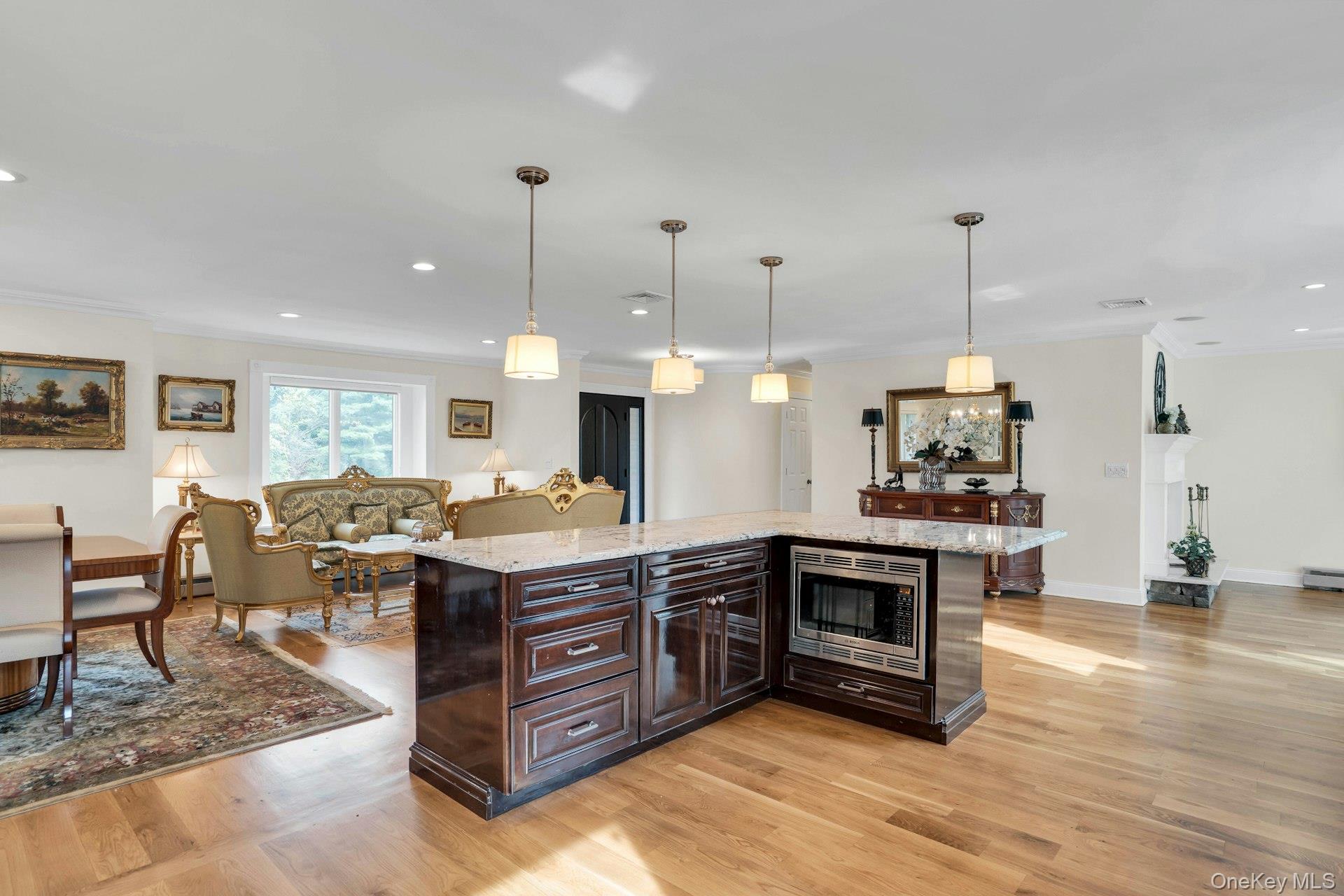 #13 photo, 1 Regency Lane, Dix Hills , NY 11746