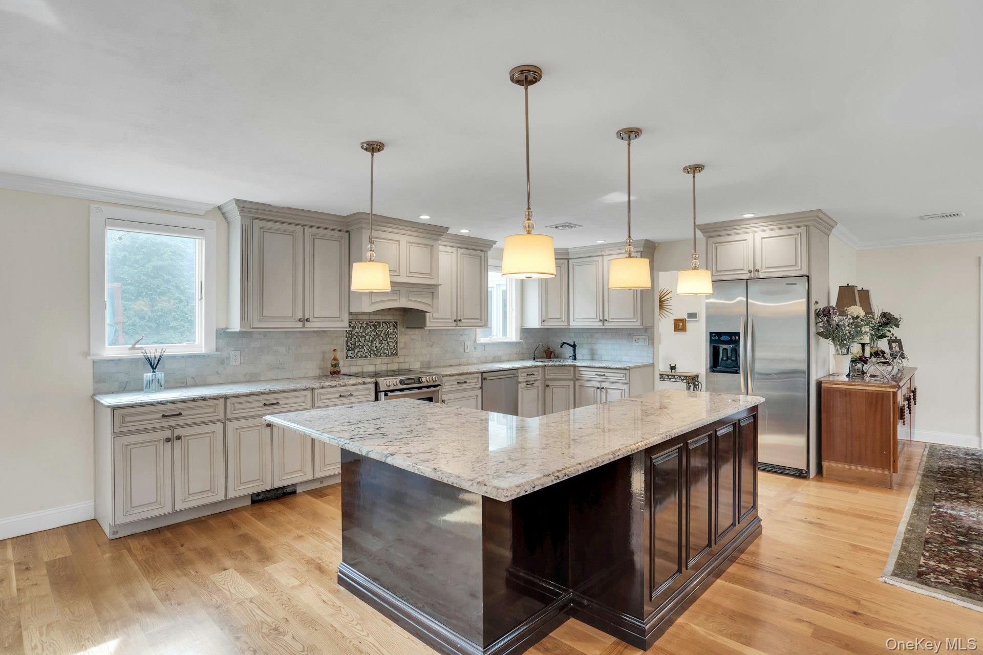 #9 photo, 1 Regency Lane, Dix Hills , NY 11746